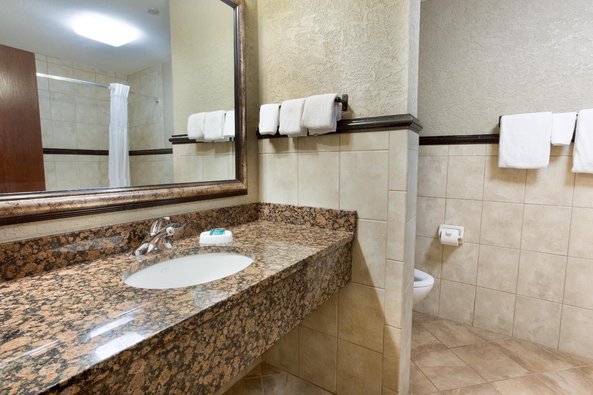 2 Queen Beds Upper Floor, Terrace