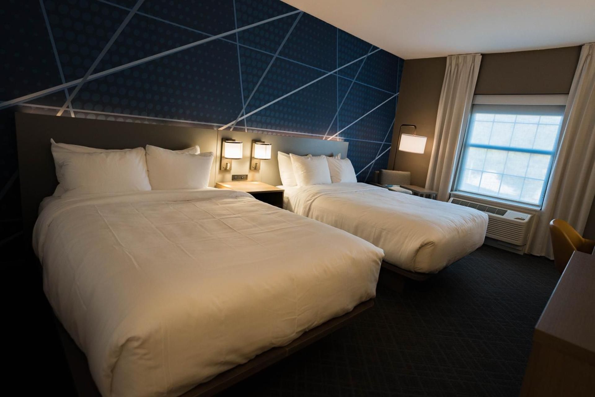 Efficiency Queen Room with Two Queen Beds - Non-Smoking