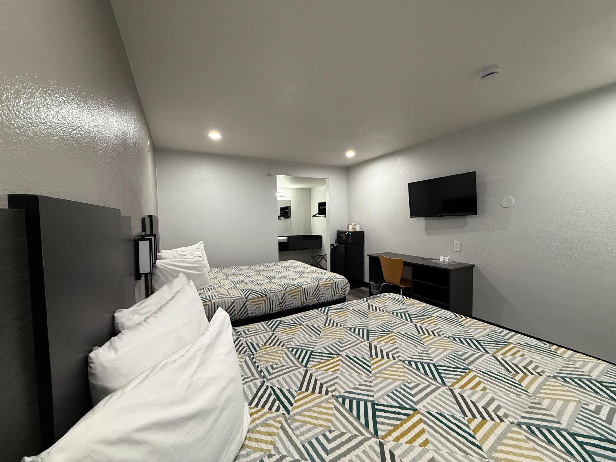 2 Queen Beds Suite - Smoking