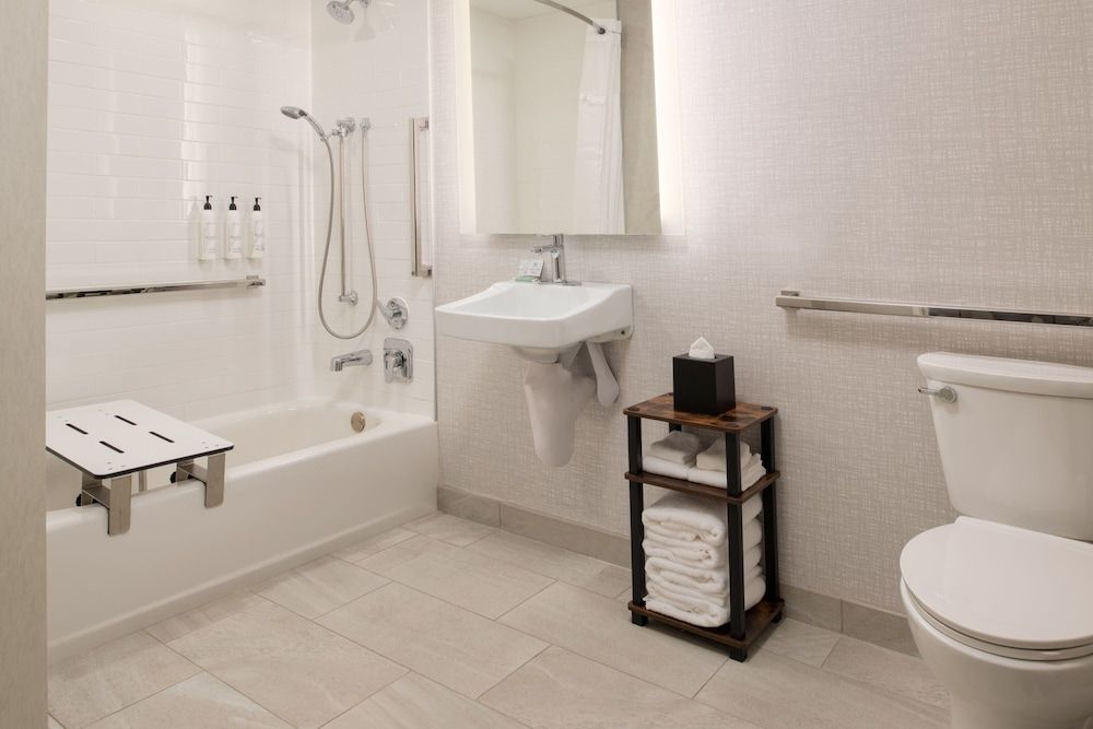 Fairfield Inn by Marriott Issaquah Room, 2 Queen Beds 3