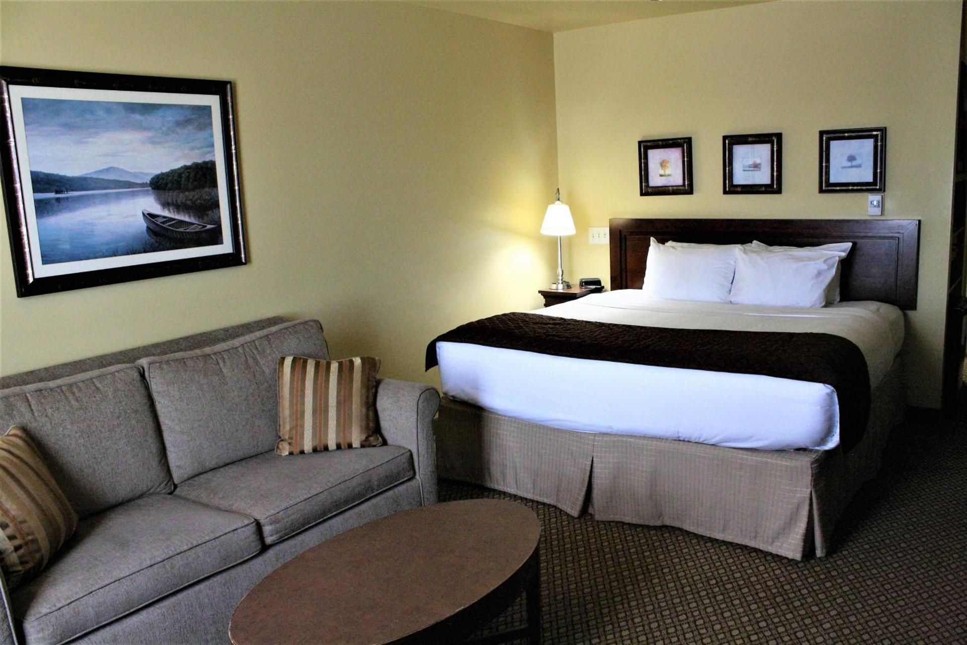 Premium King Room with Sofa-Bed - Non-Smoking