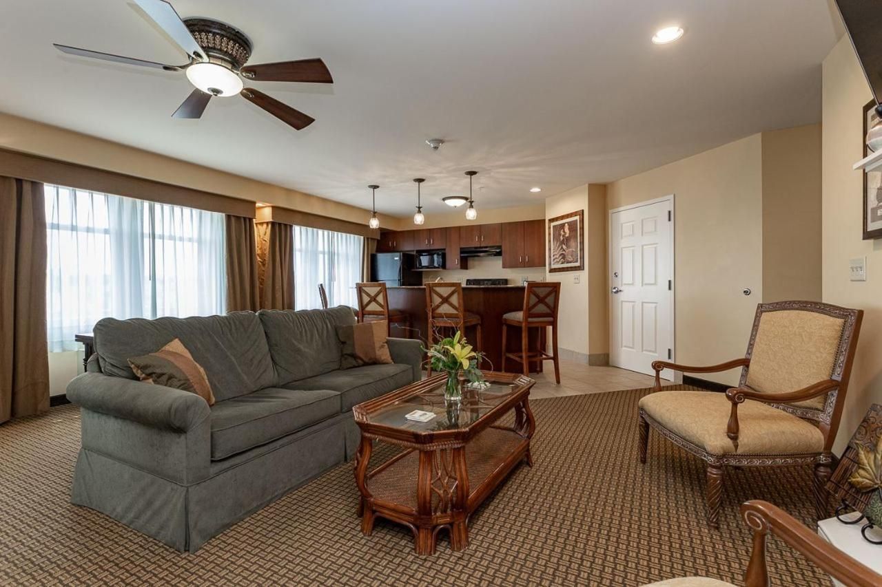 King Suite with Whirlpool - Non Smoking