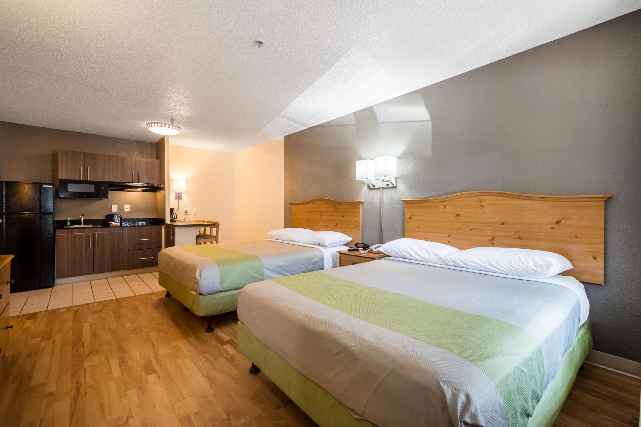 2 Queen Beds Accessible Room Non Smoking
