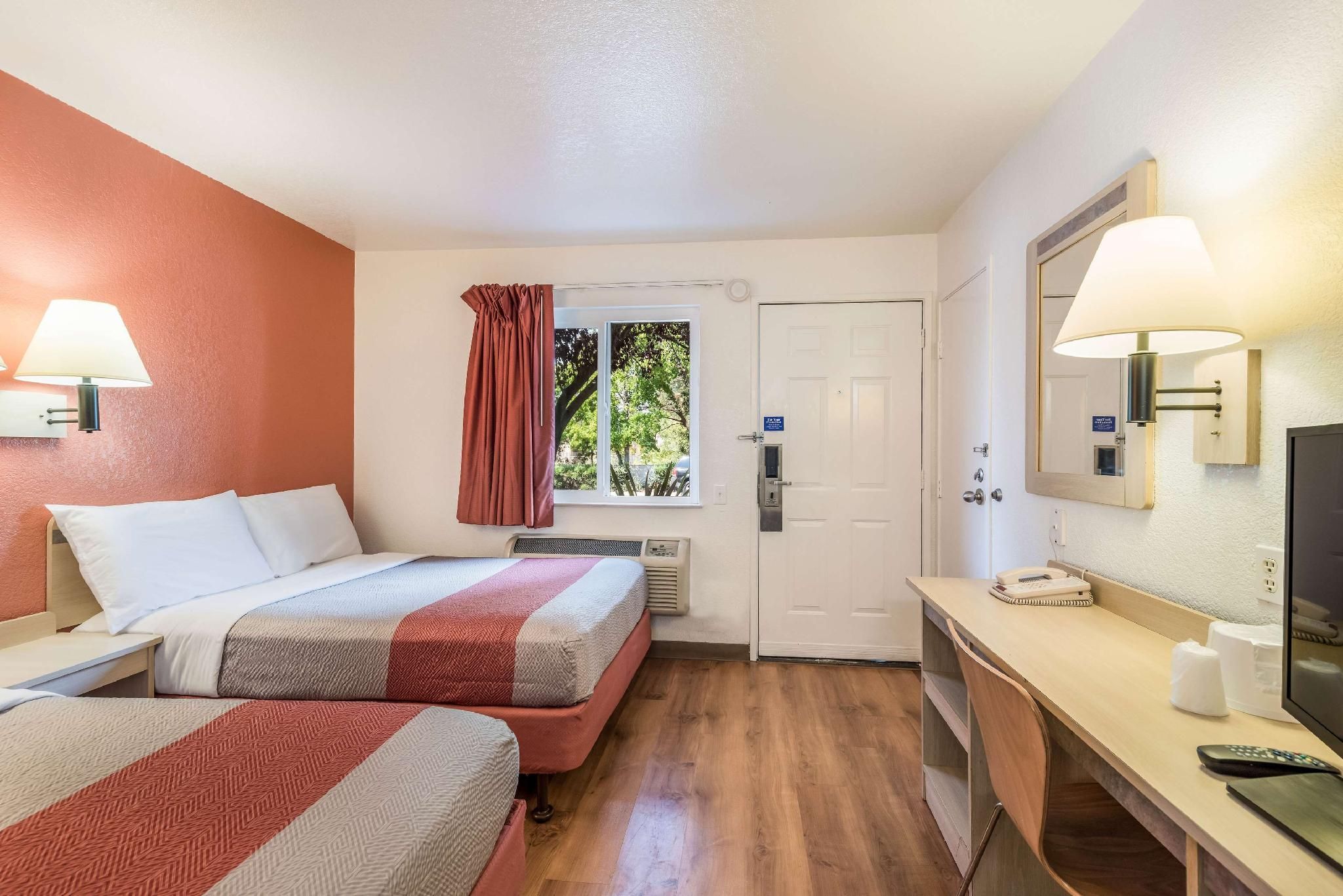 Deluxe Queen Room with Two Queen Beds