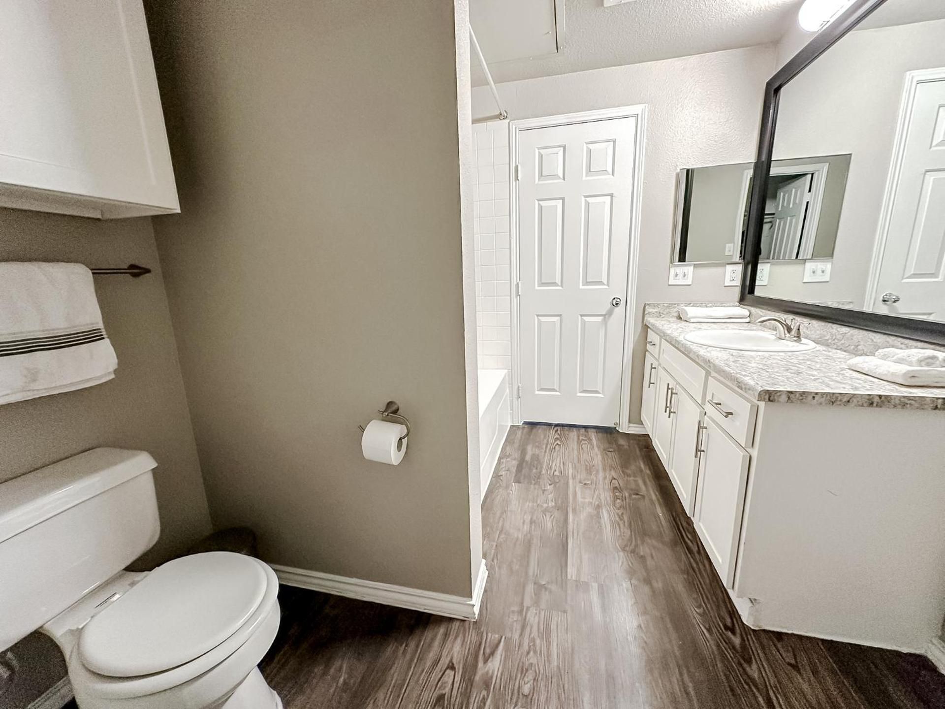 One-Bedroom Apartment
