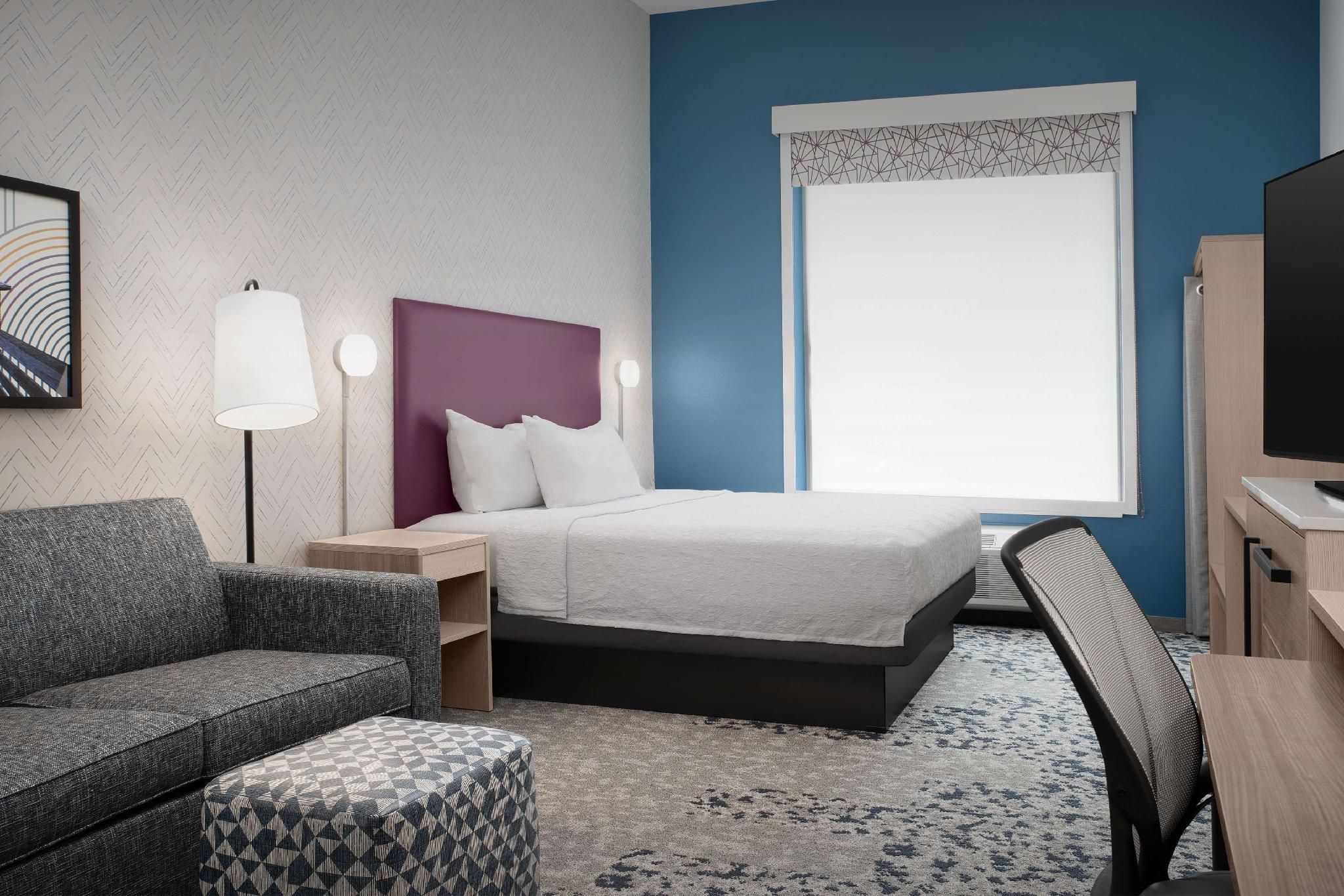 1 King Bed Studio Suite