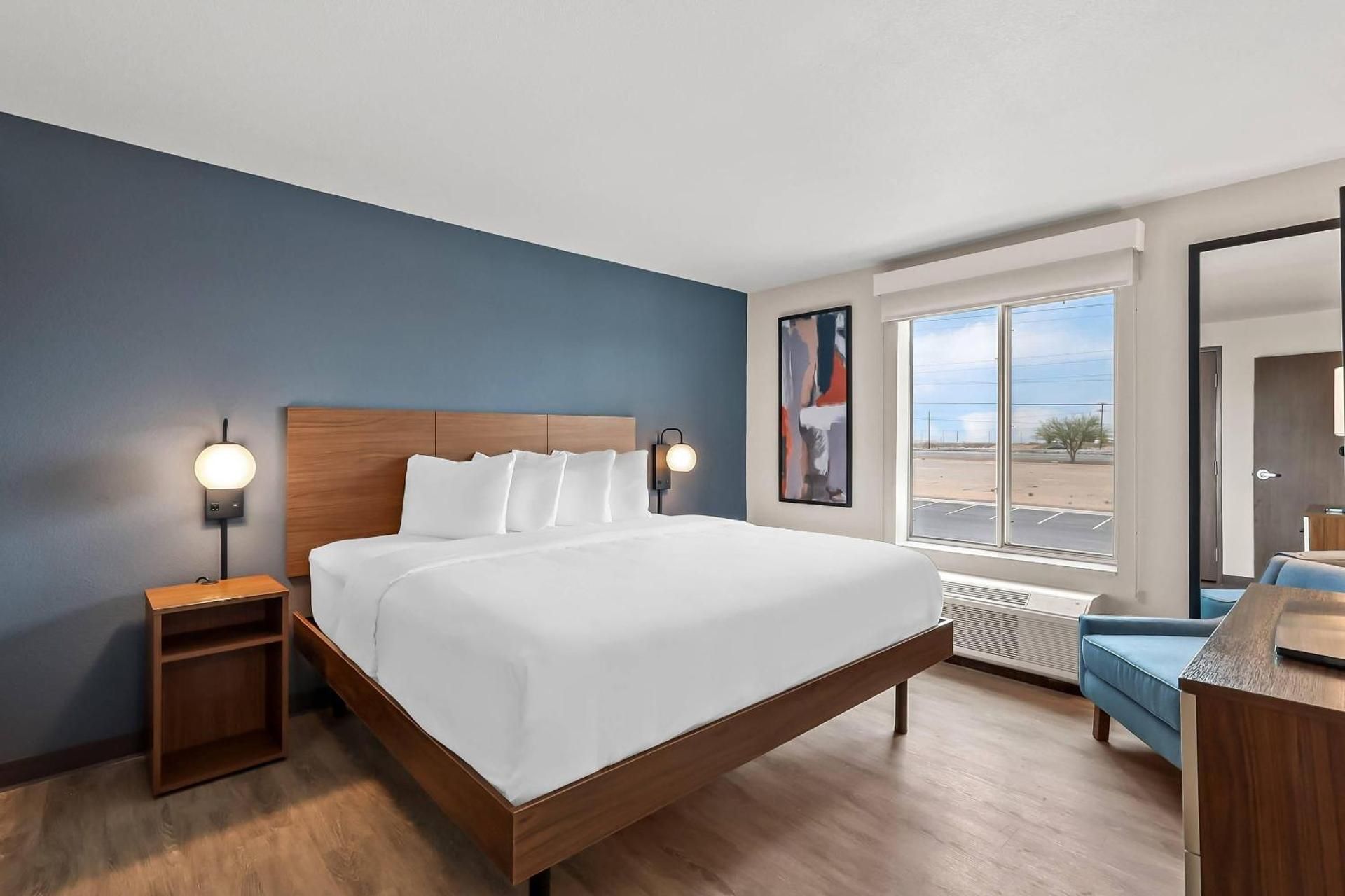Accessible Suite King Nonsmoking