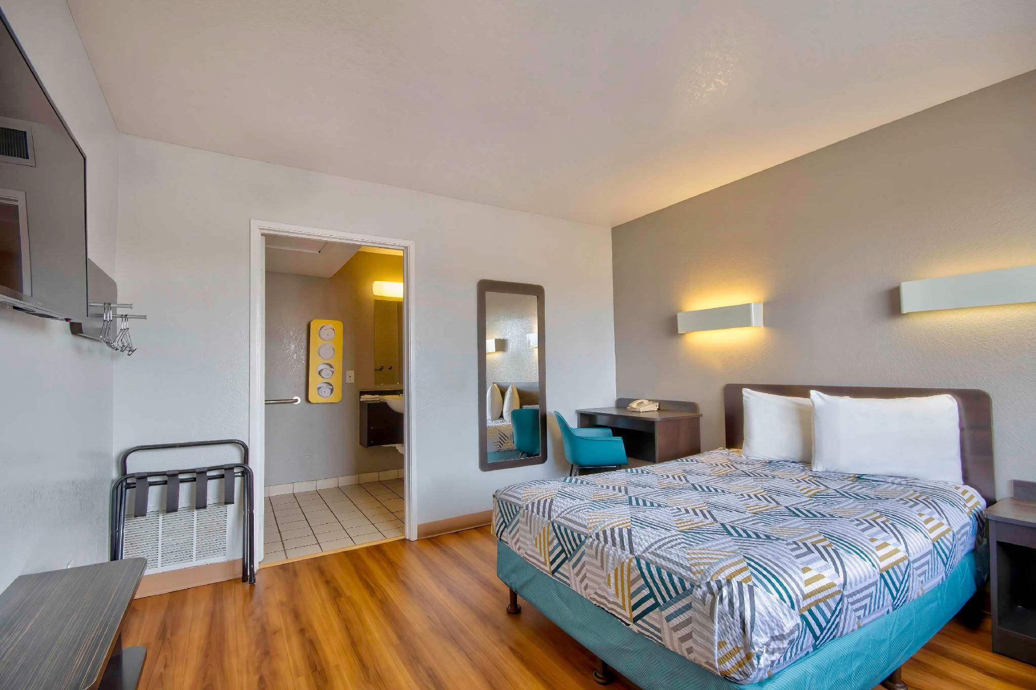 1 Full Bed | ADA/RI Shower