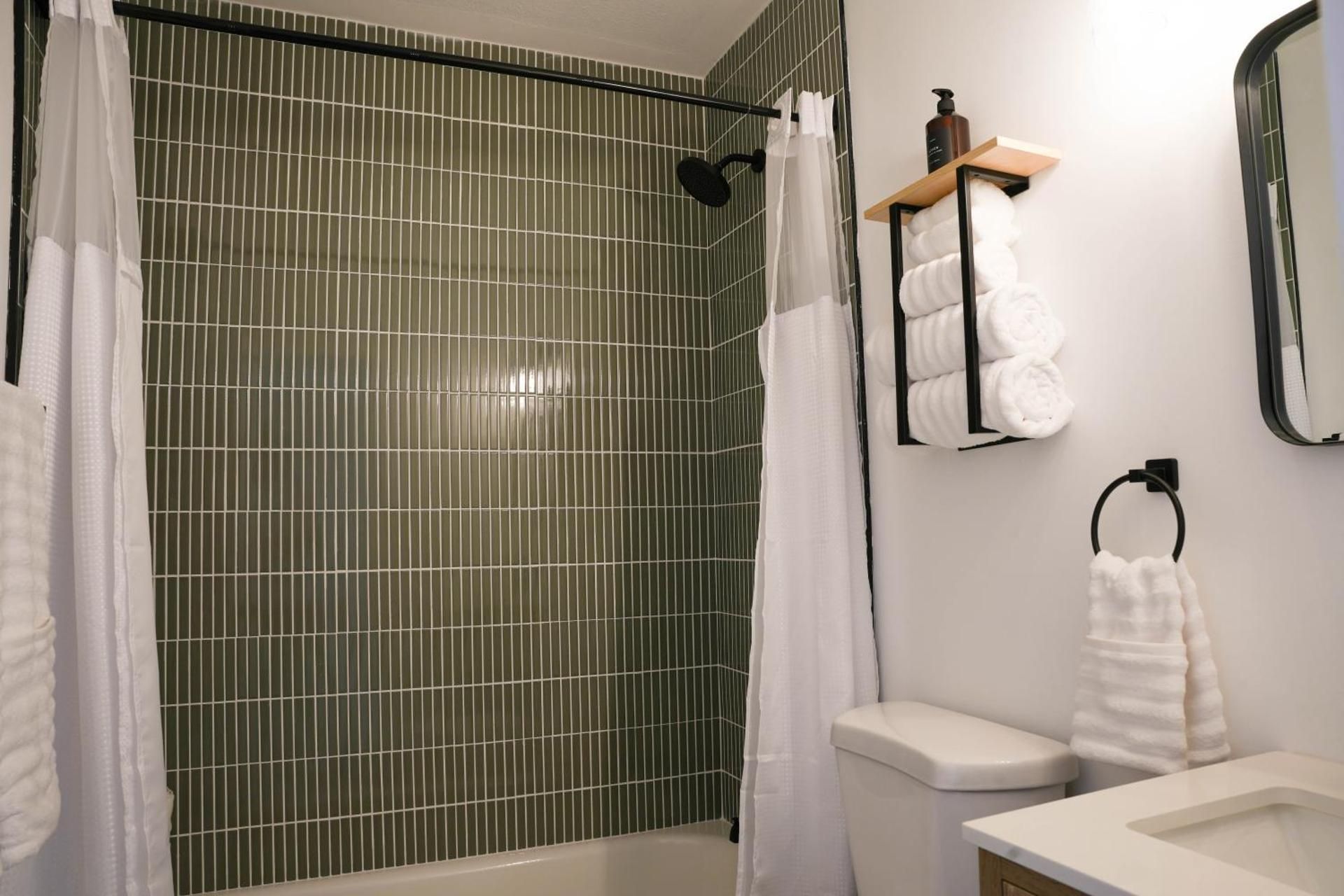 The Jaxon Deluxe One-Bedroom Apartment