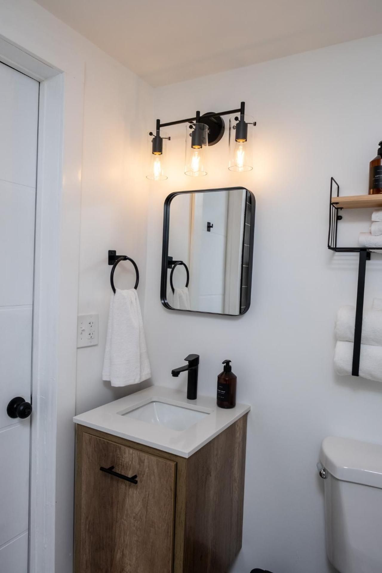 The Jaxon Superior Suite 2