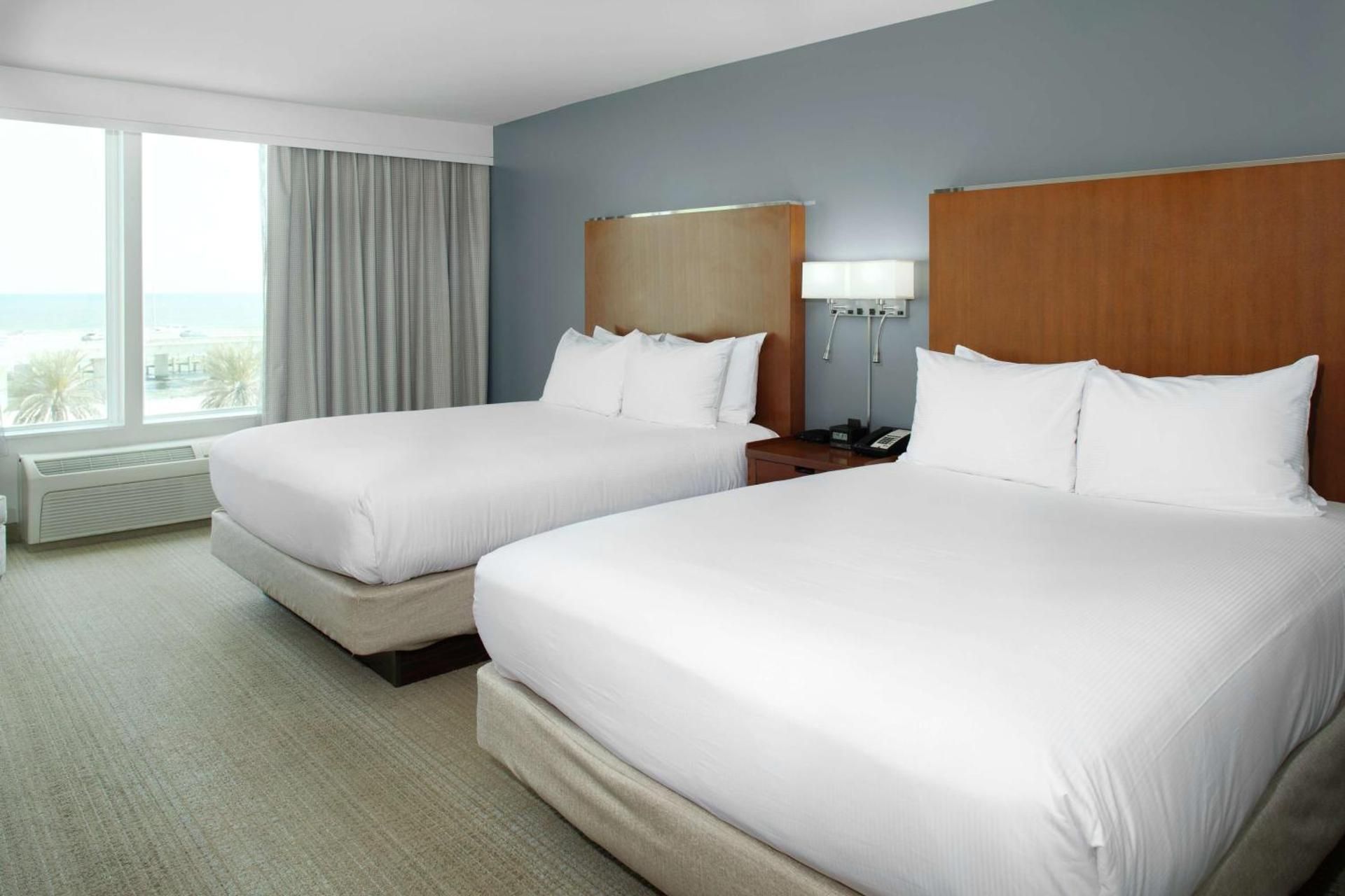 DoubleTree by Hilton Biloxi 2 Queen Beds Hearing Accessible-gulf View