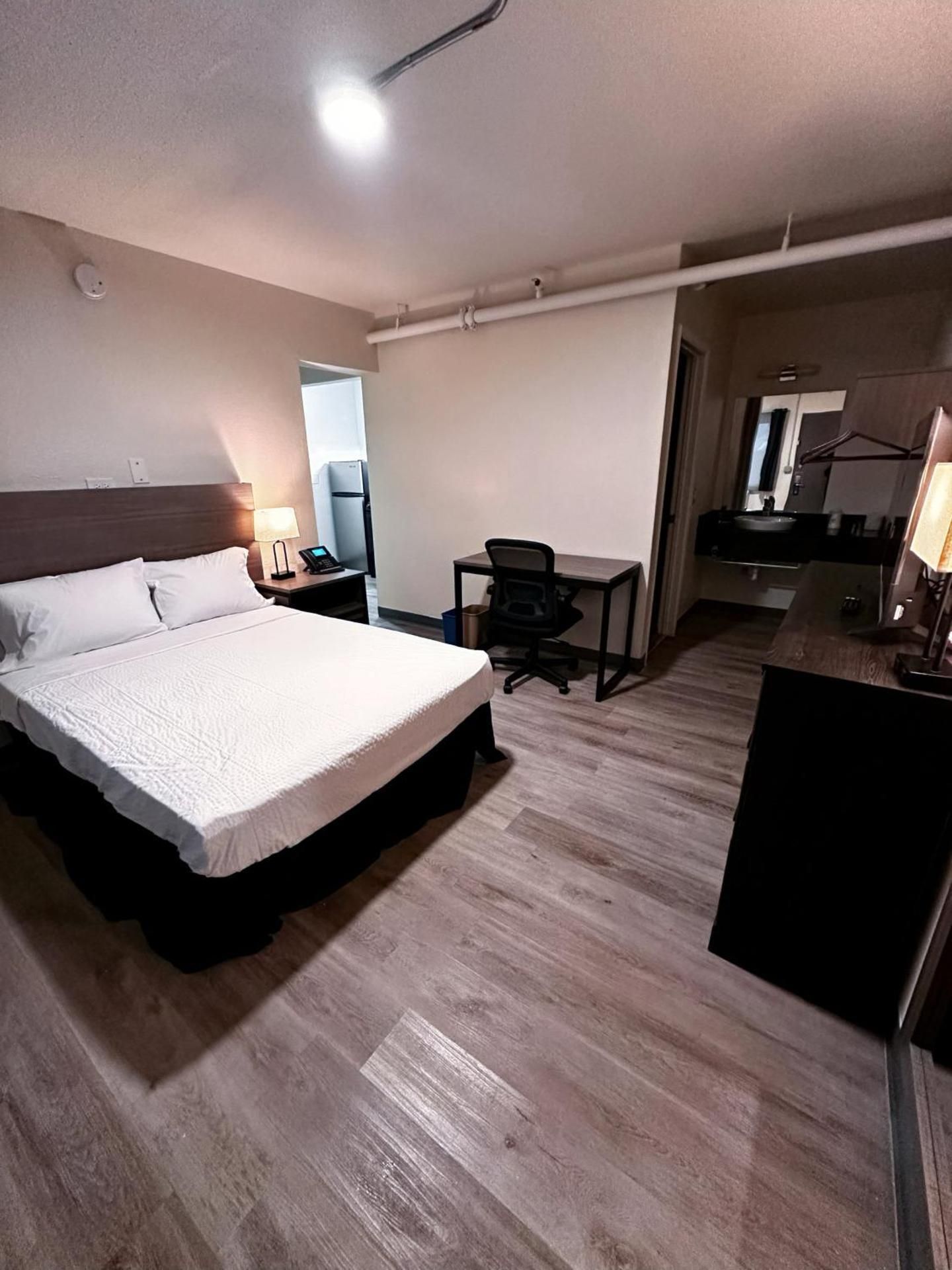 1 Full Bed, Deluxe Studio Suite, Non-Smoking