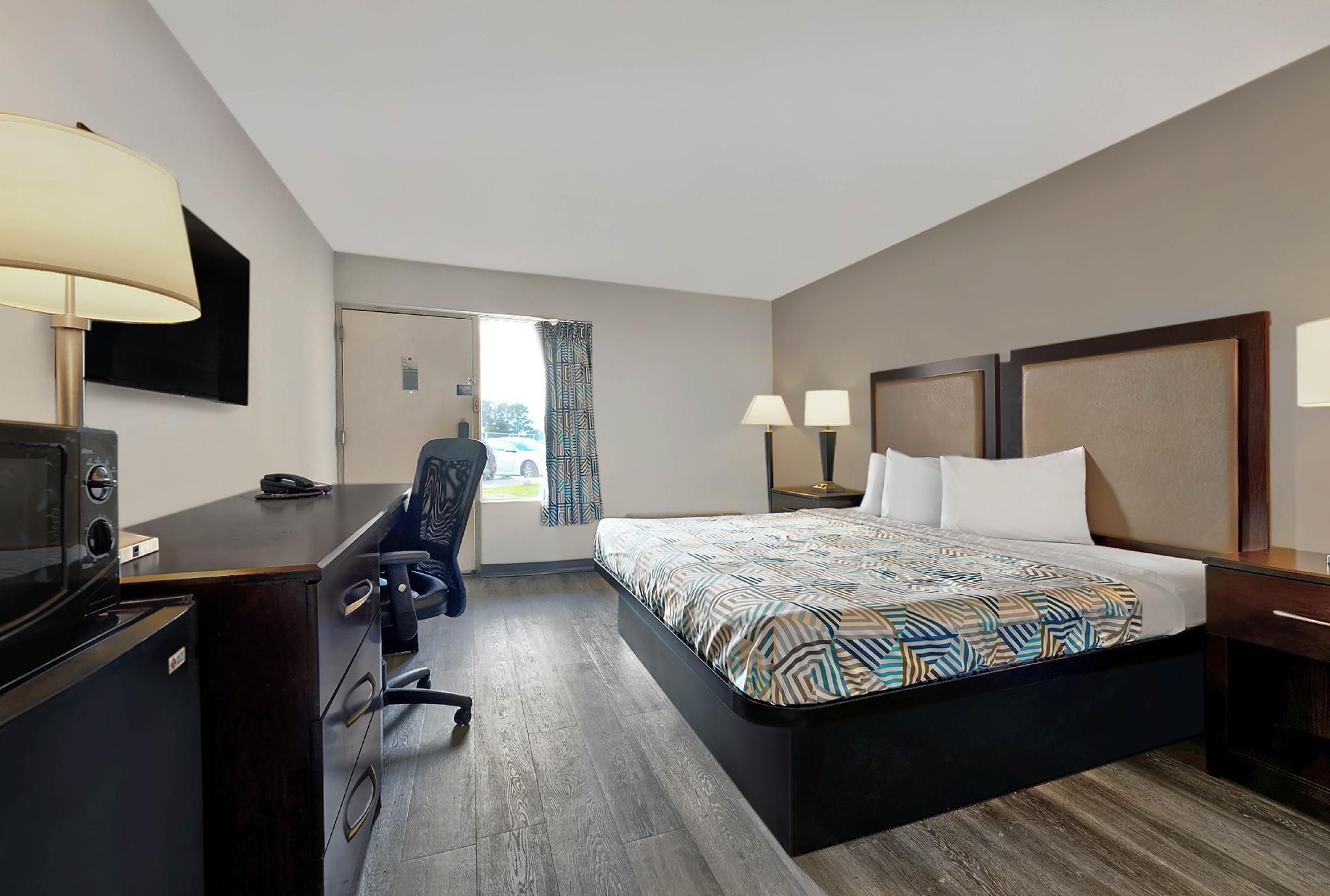 1 King Bed | Non-Smoking, Sofa-Bed