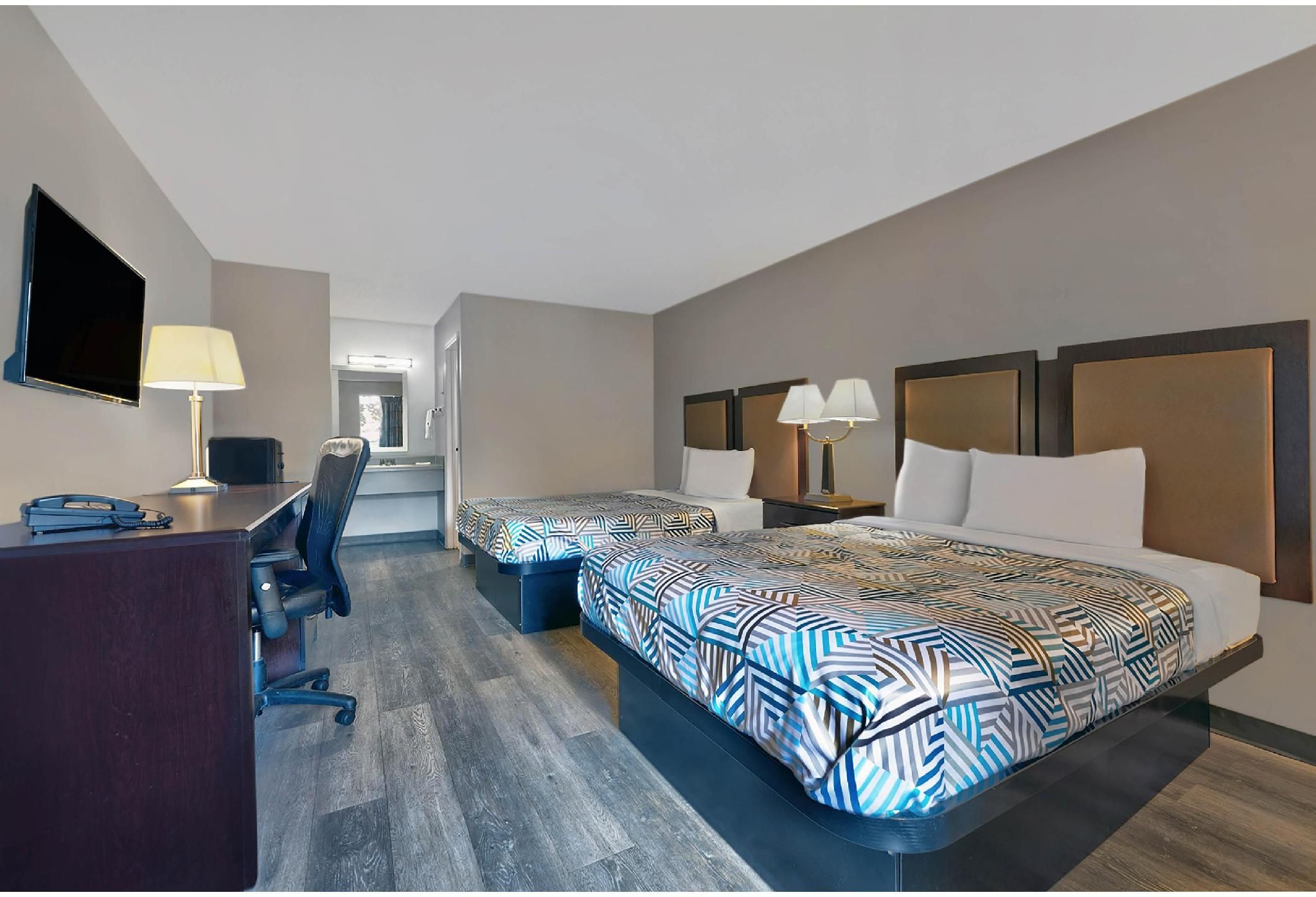 2 Full Beds Non-Smoking