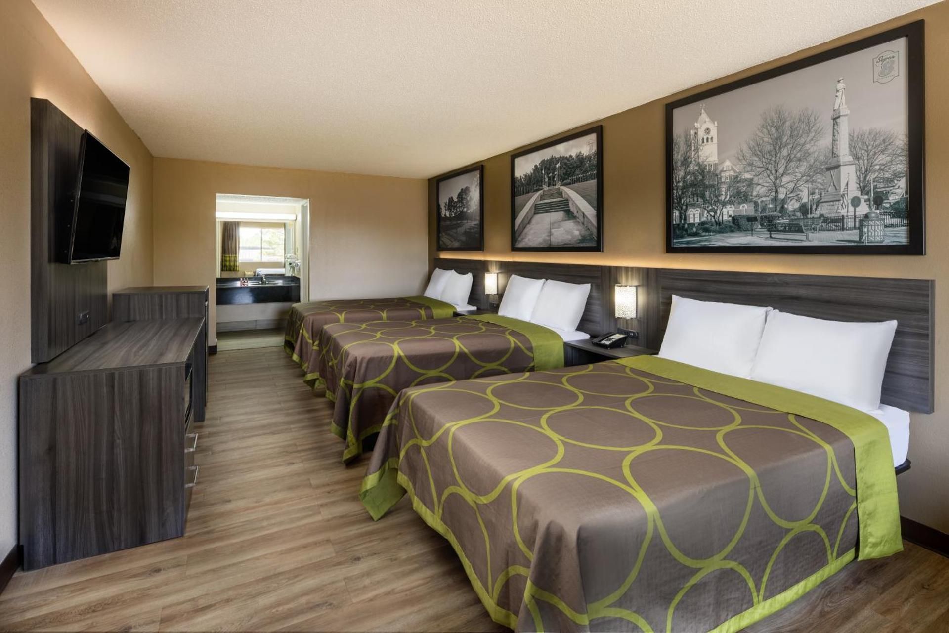 3 Double Beds Non-Smoking