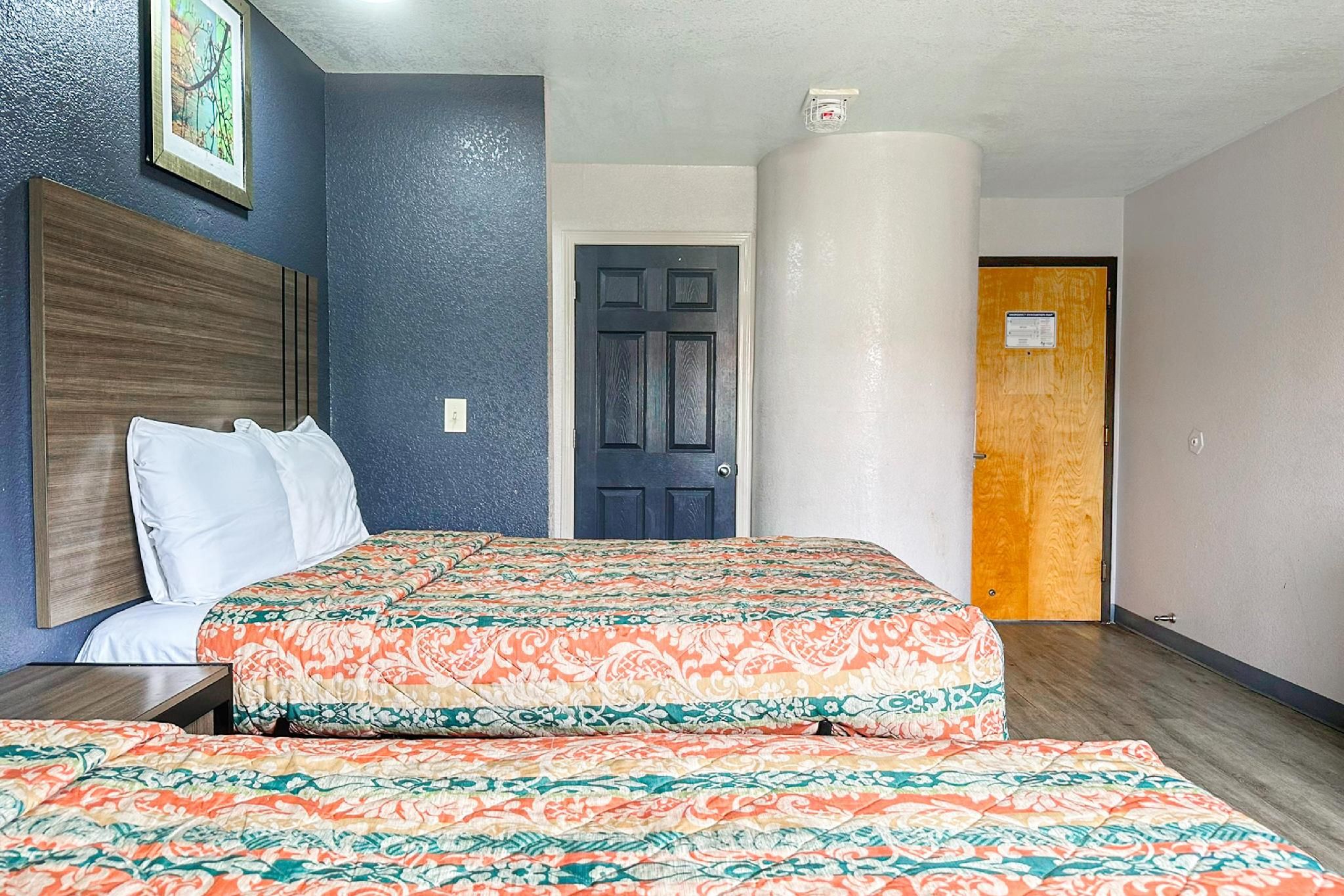 2 Queen Beds Non-Smoking