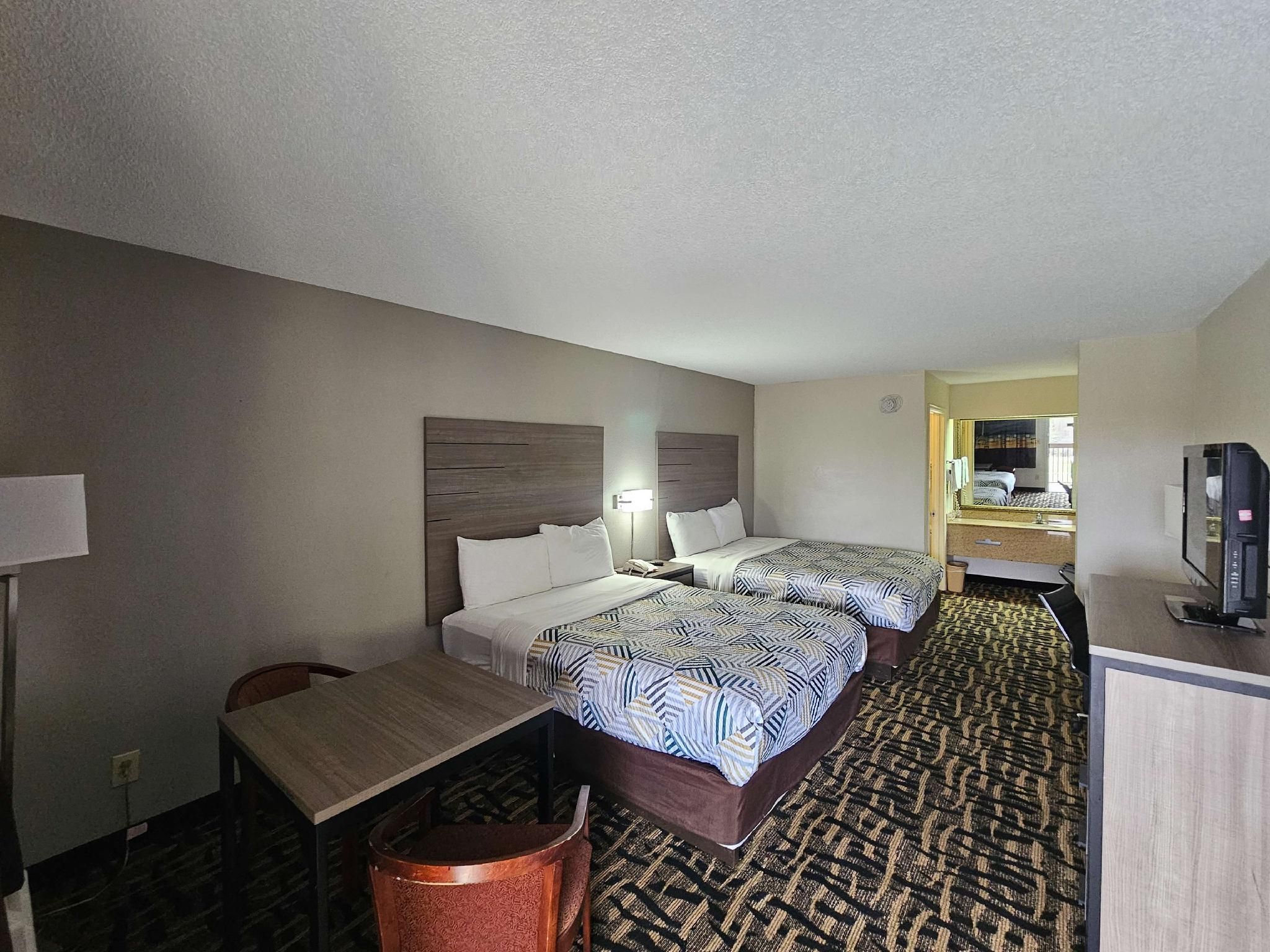 2 Queen Beds | Non-Smoking, Micfridge