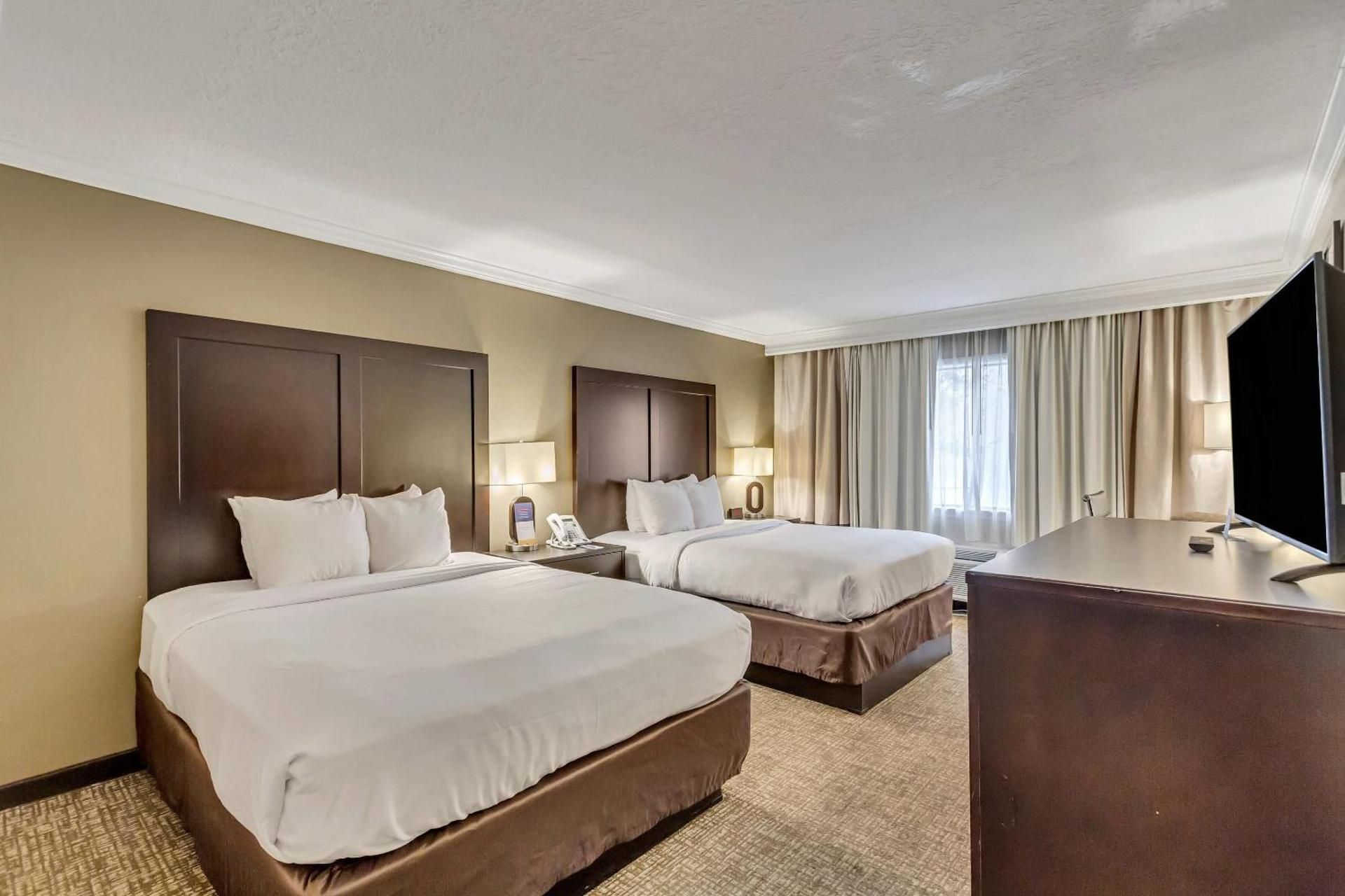 Queen Room with Two Queen Beds - Non-Smoking