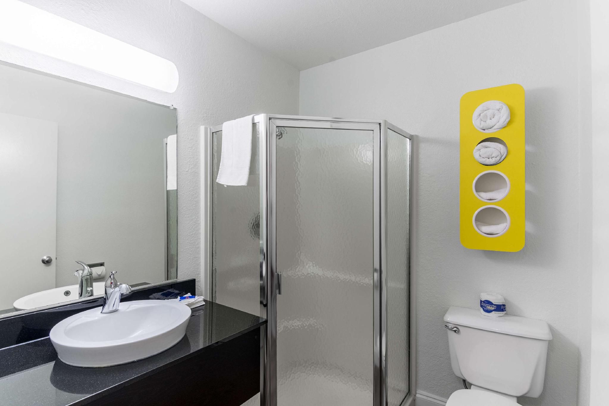 2 Full Beds | Non-Smoking, Micfridge