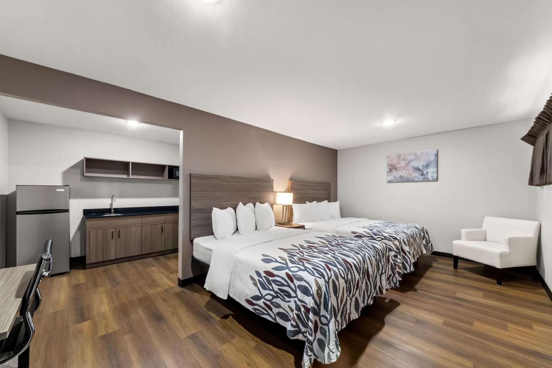 Deluxe Room with Two Queen Beds with Kitchenette Non-Smoking