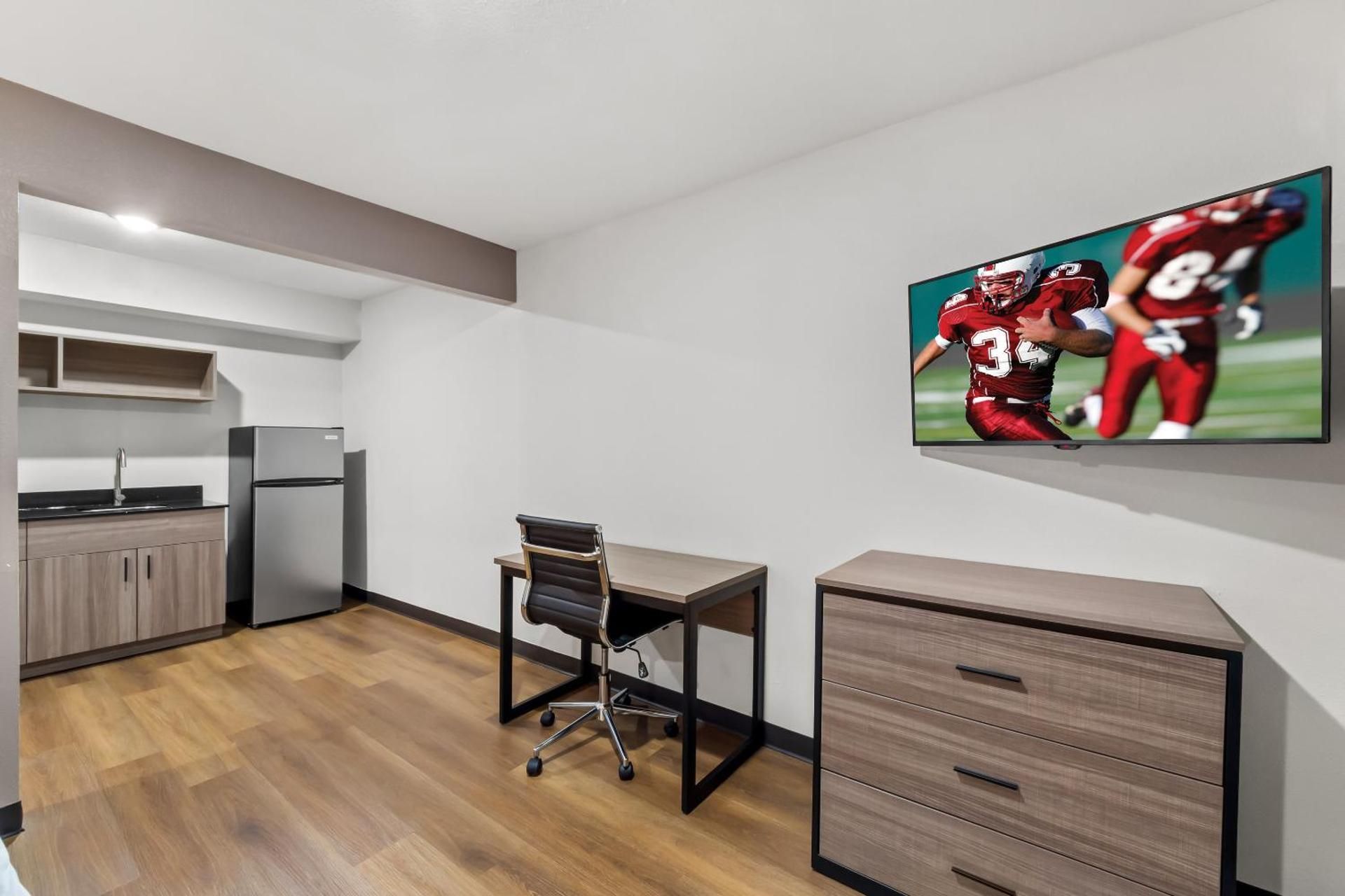 Deluxe Room with Two Queen Beds with Kitchenette Disability Access Non-Smoking