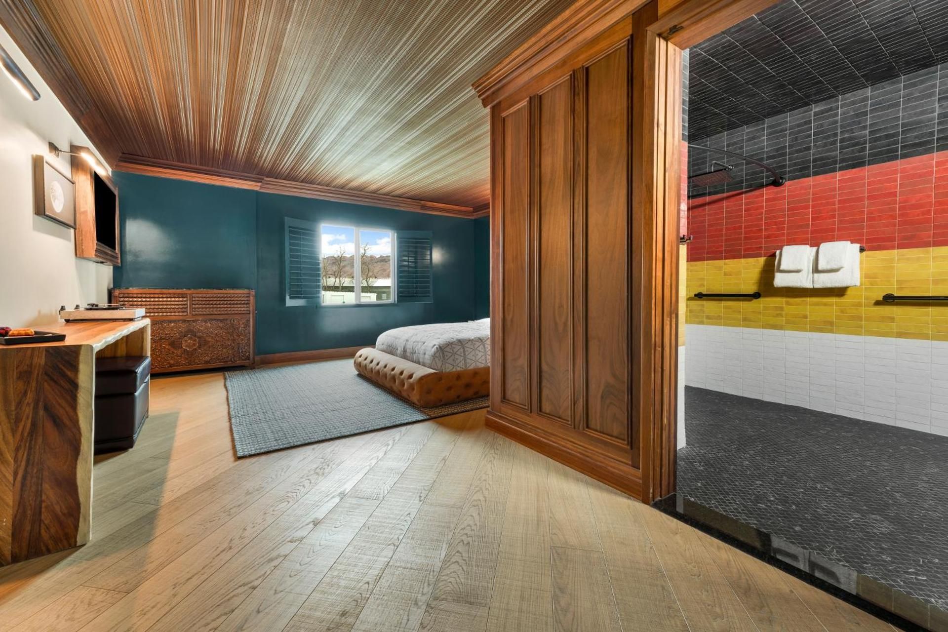 Wolfes Hotel Moab Queen Accessible Guest Room 2