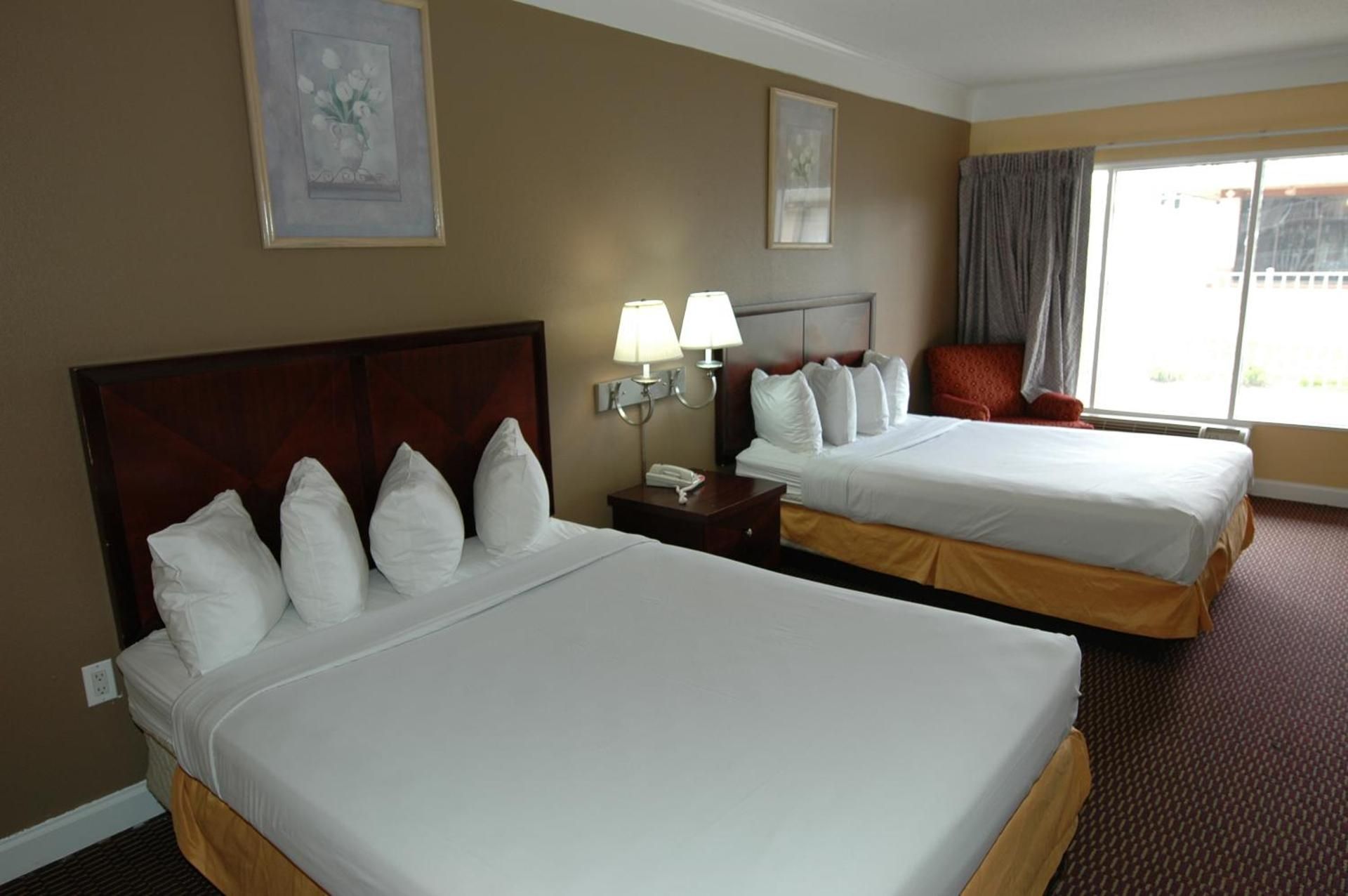 Ambassadors Inn & Suites