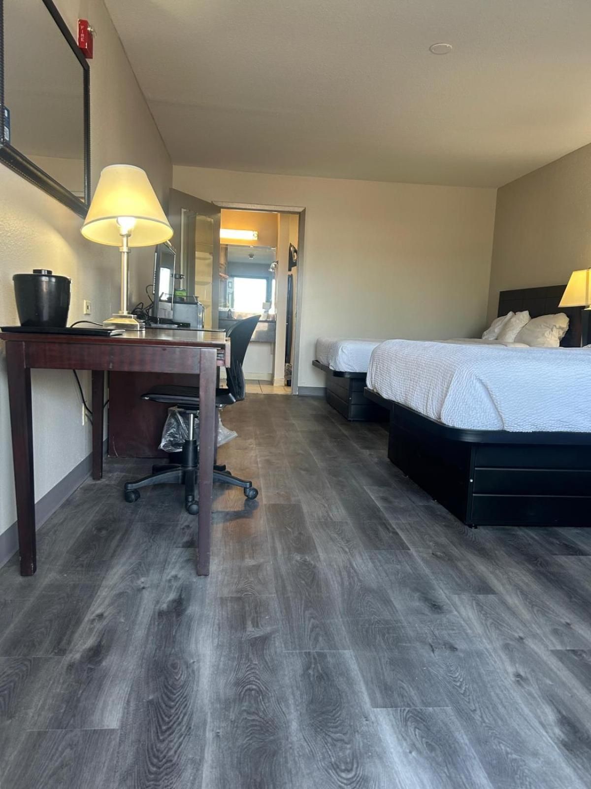 2 Queen Beds, Mobility Accessible Room, Roll-In Shower, Non-Smoking