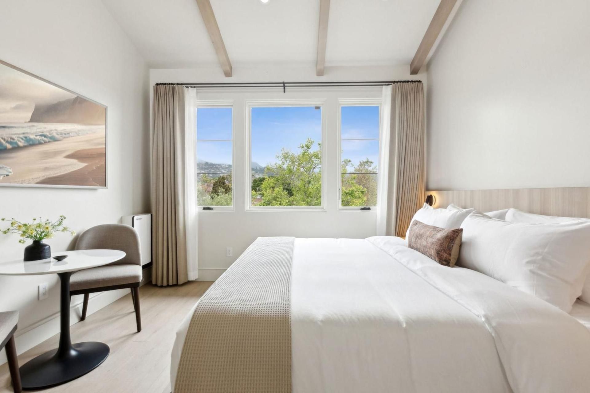 Casa Riviera - Boutique Suites in Downtown Santa Barbara King Studio