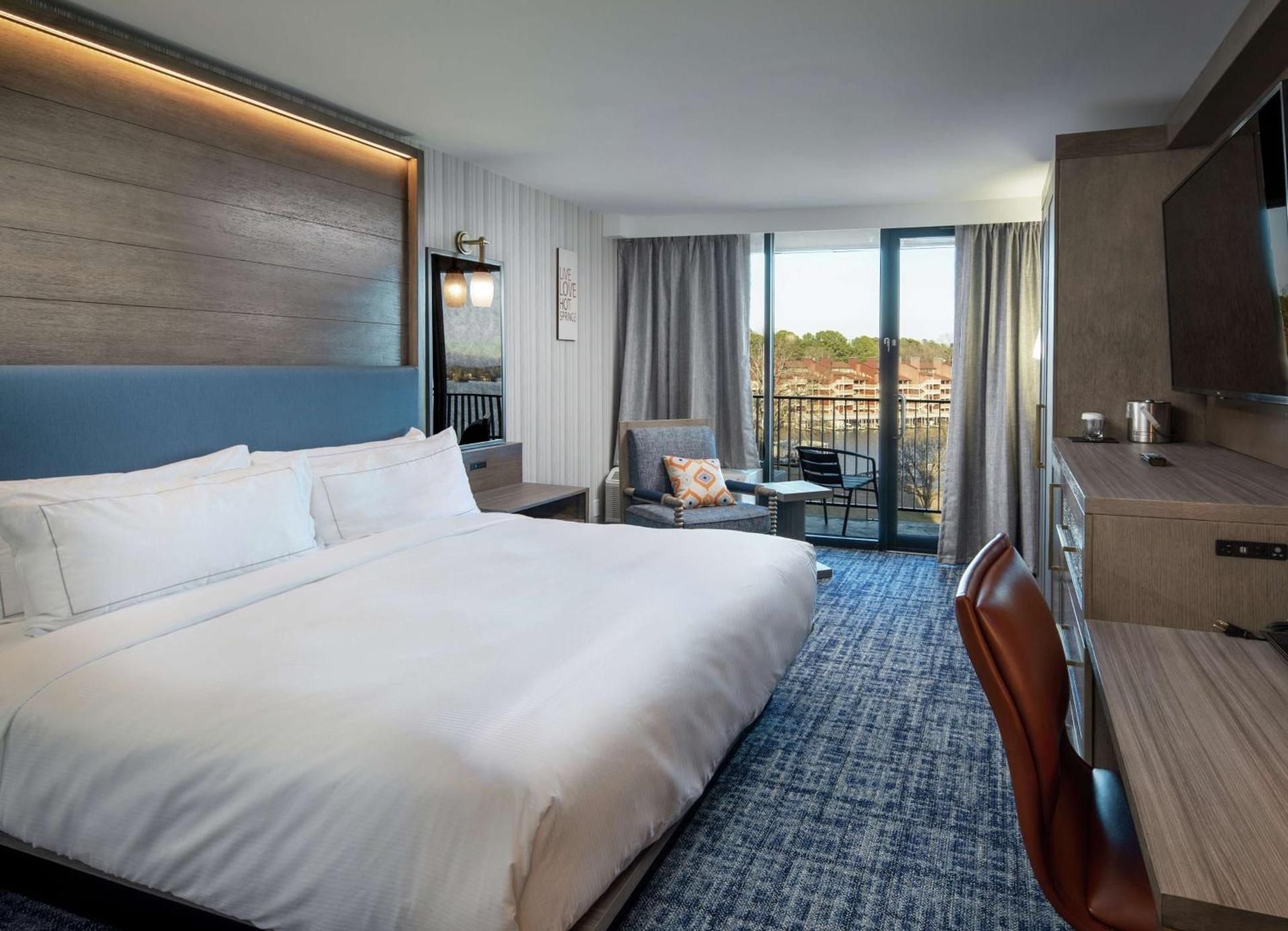 Standard with 1 King Bed