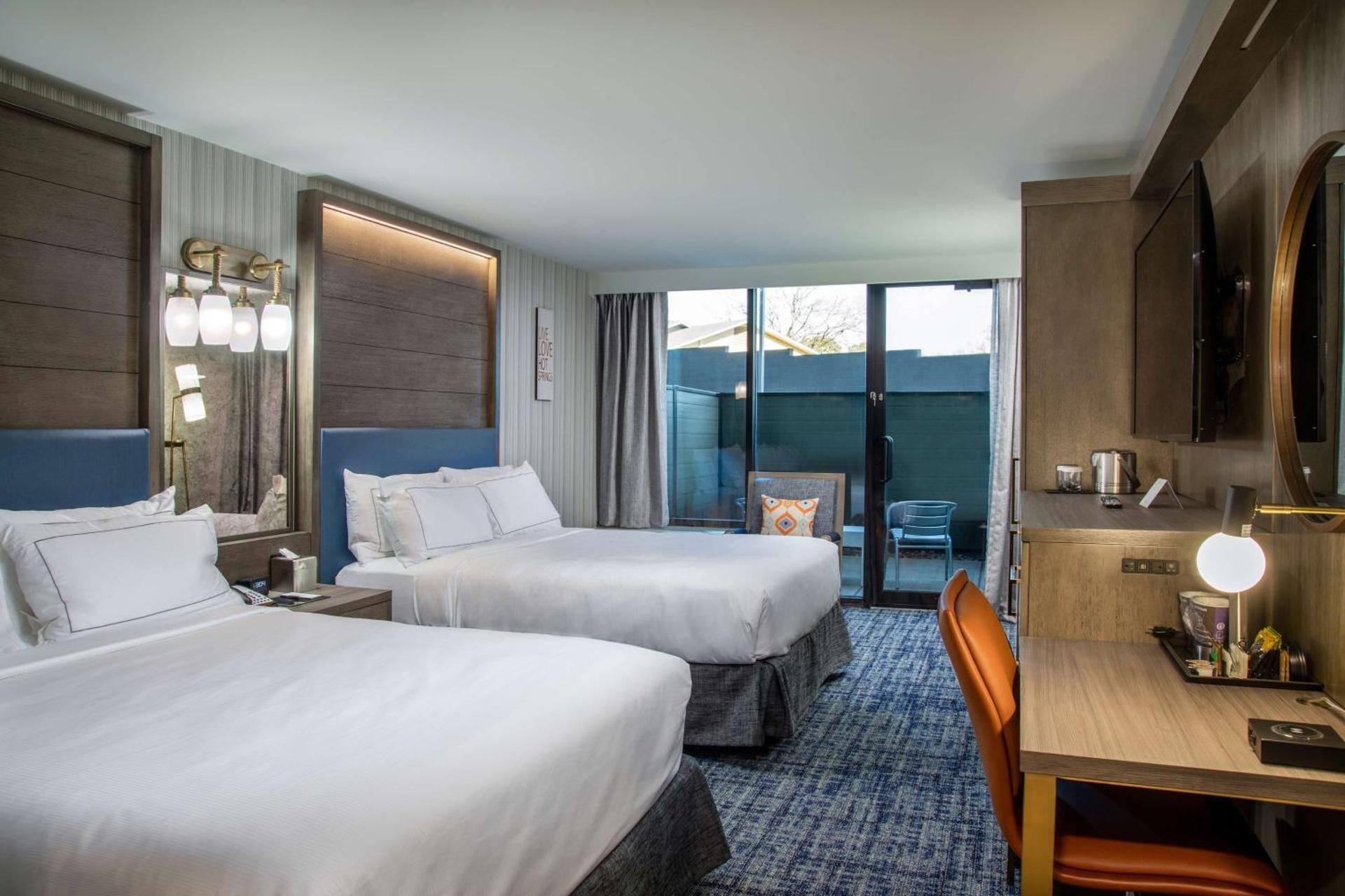 2 Double Beds Non-Smoking