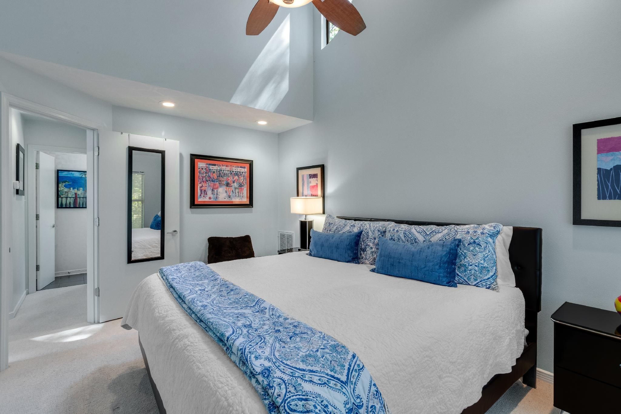 Deluxe Loft