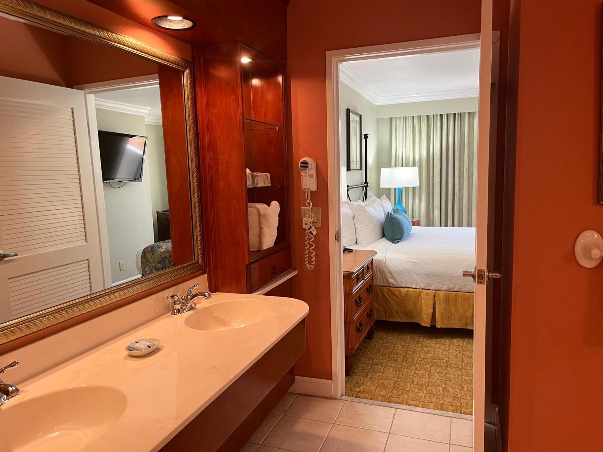 One Bedroom King Suite Ocean View