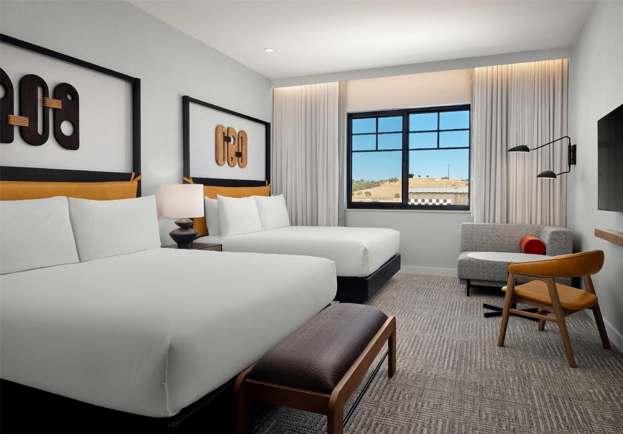 The Ava Hotel Paso Robles, Curio Collection by Hilton 2 King Beds Hearing Accessible 2