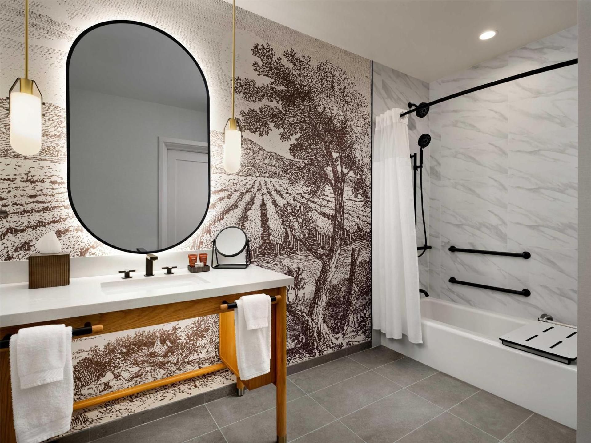 2 Queen Beds Mobility Accessible Tub