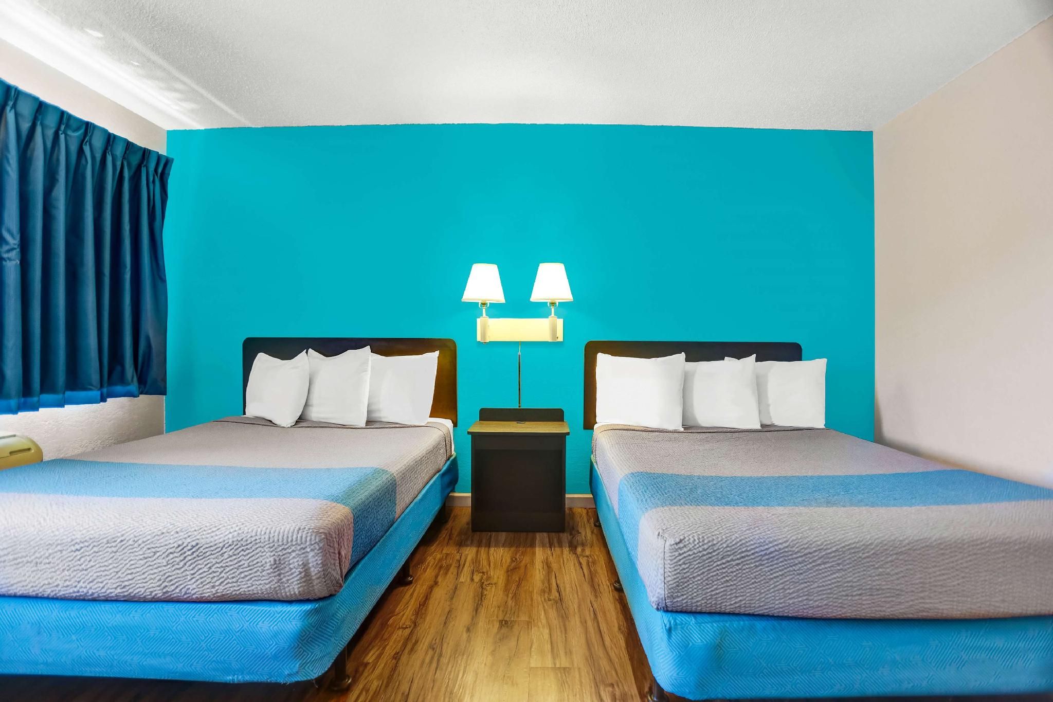 2 Queen Beds | Non-Smoking