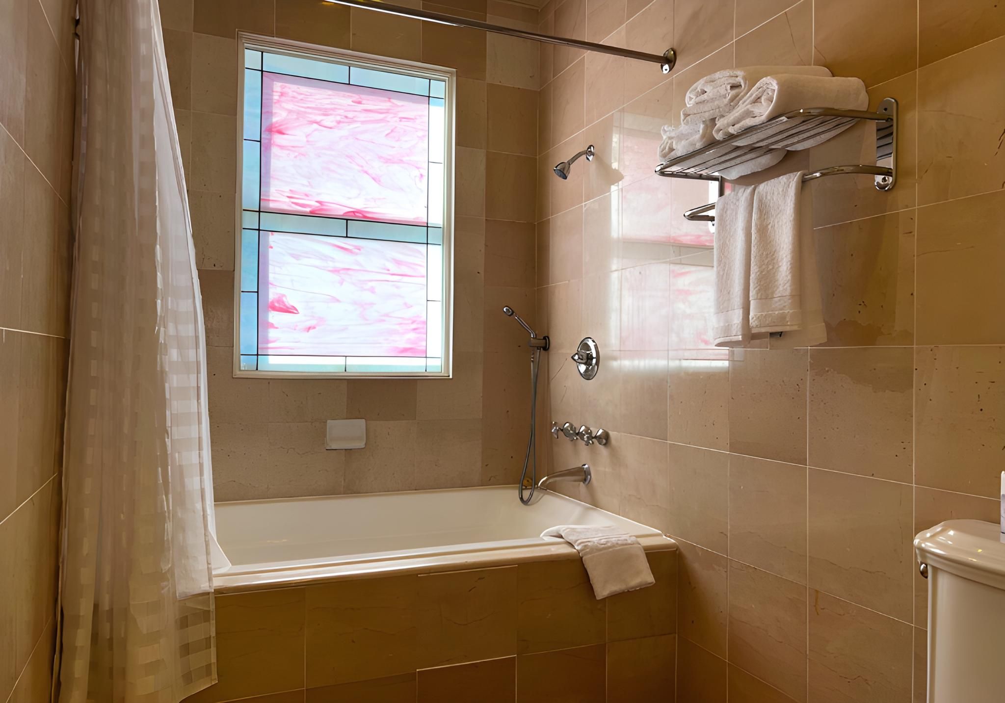 The Sterling Hotel Double Queen Room 3