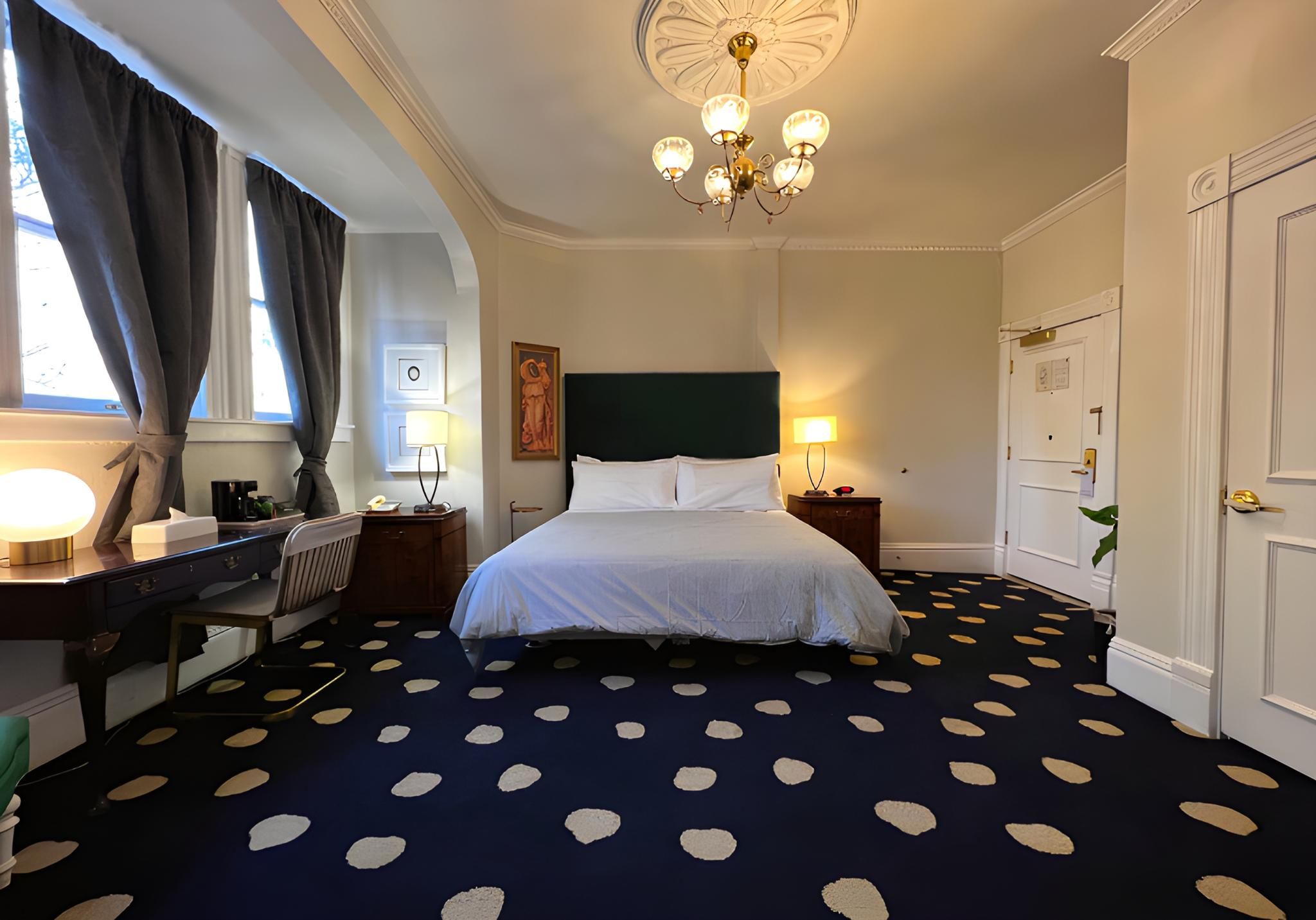 Deluxe King ADA Room