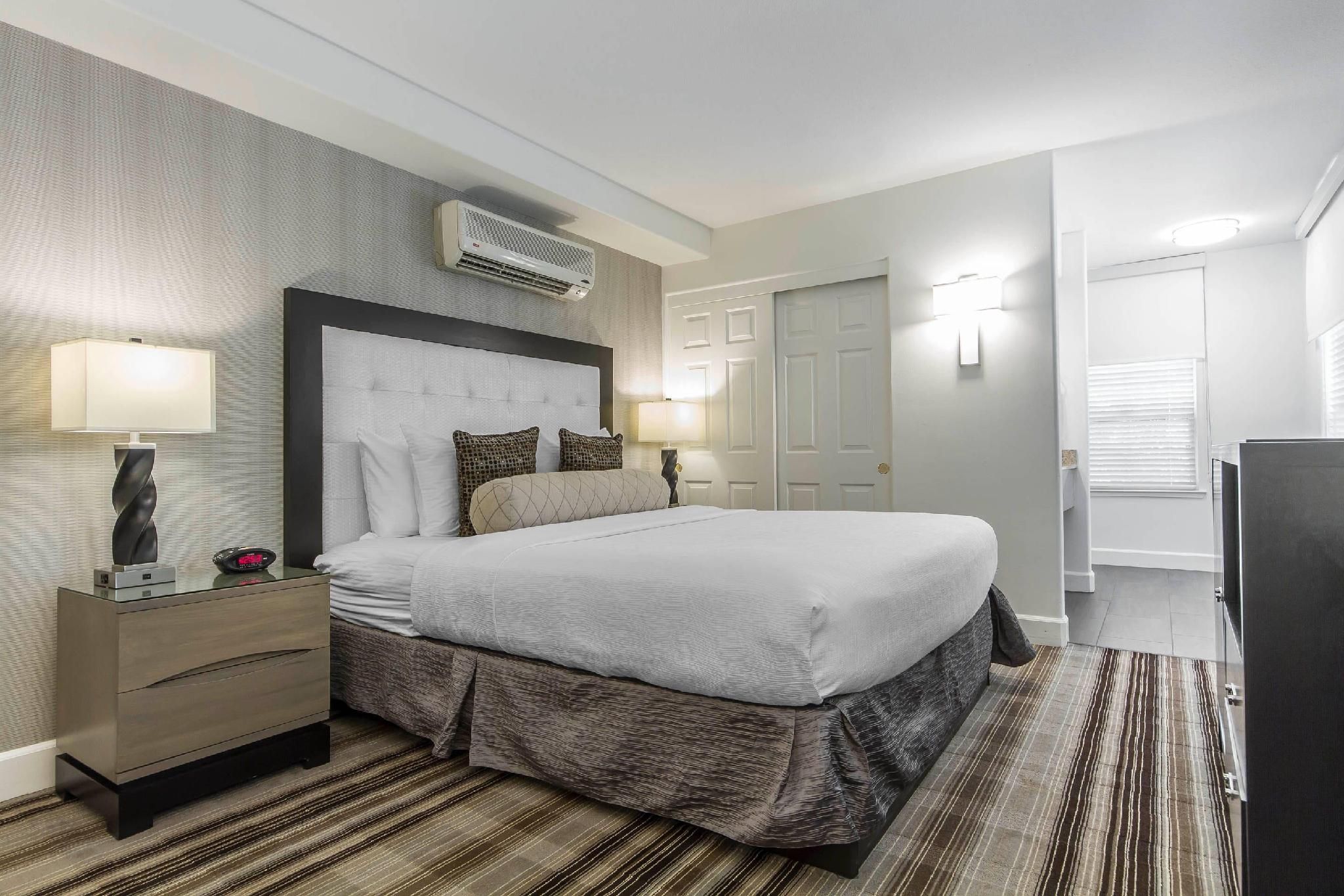 1 Queen Bed, Nonsmoking, Accessible