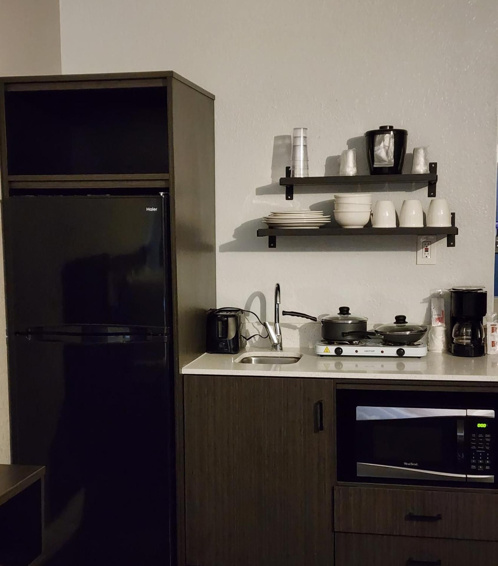 King Room - Non-Smoking