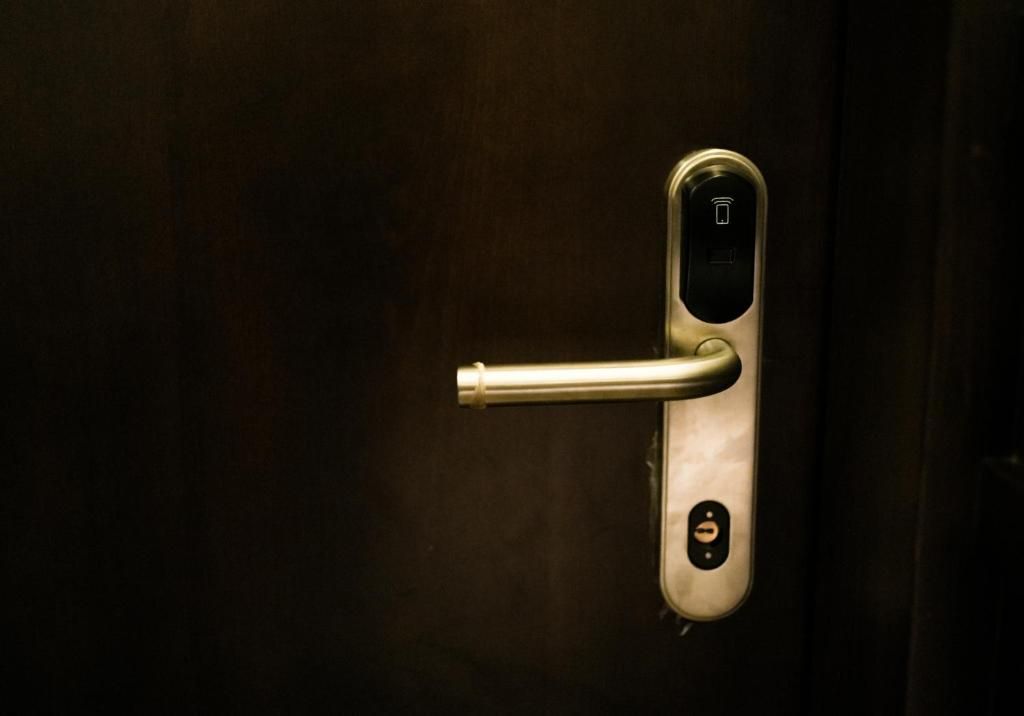 Jas Grand INN  Deluxe Suite 5