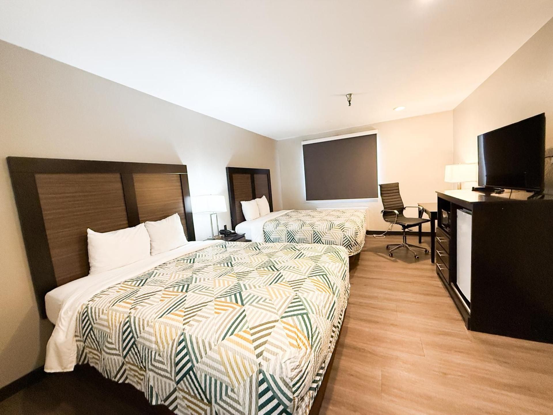 Upgrade Queen Room with Two Queen Beds - Non-Smoking