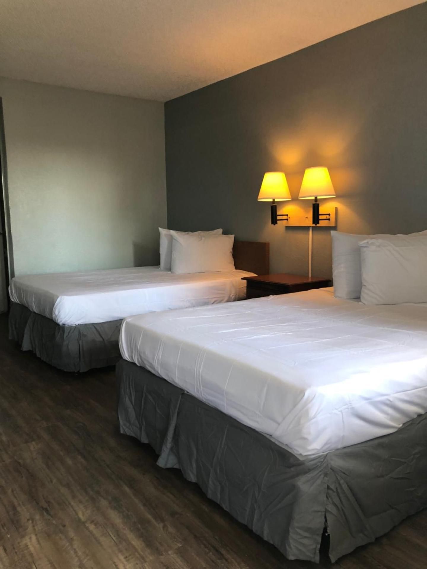 Weekly Room with Full and Twin Bed