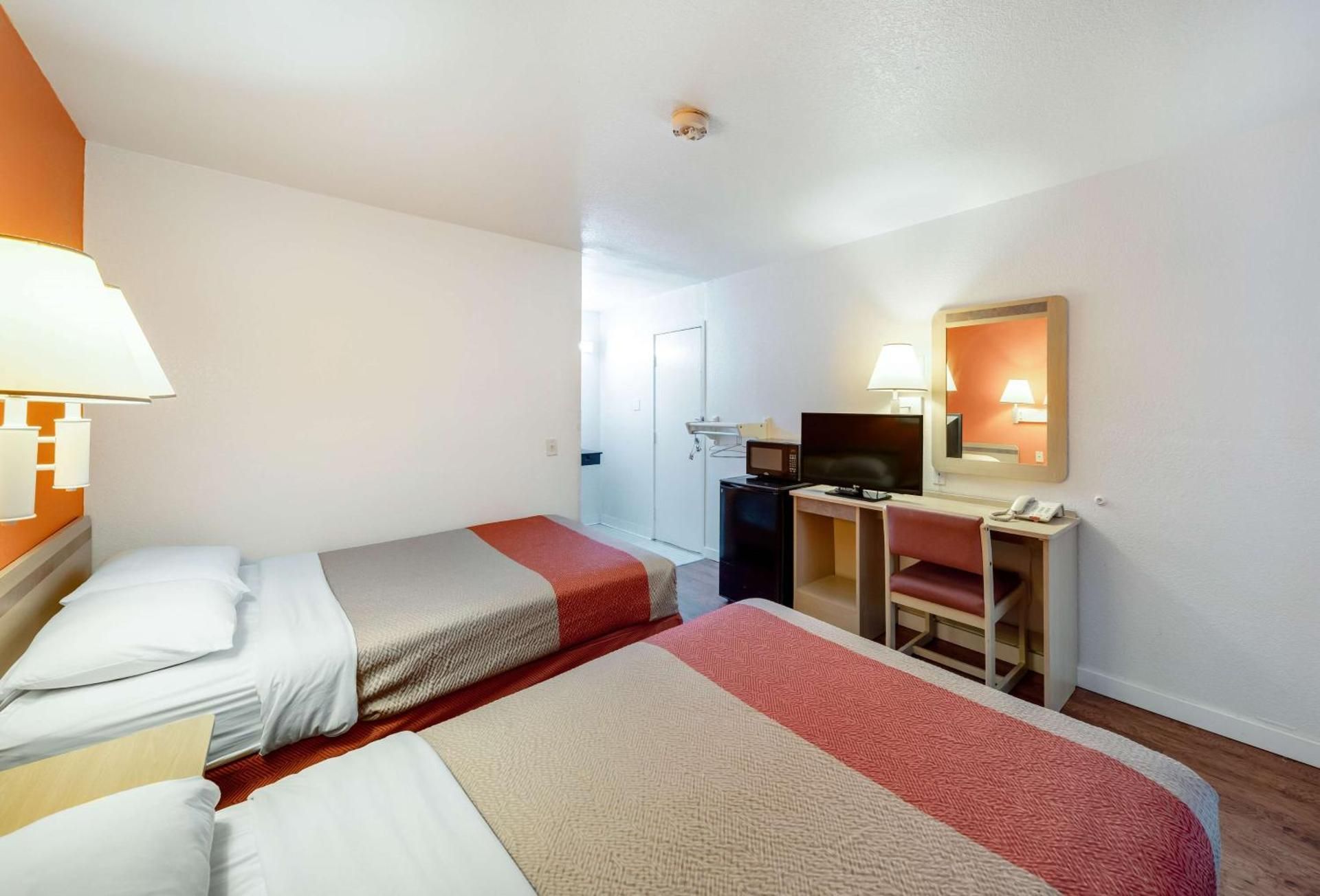 Quadruple Room - Disability Access - Roll in Shower