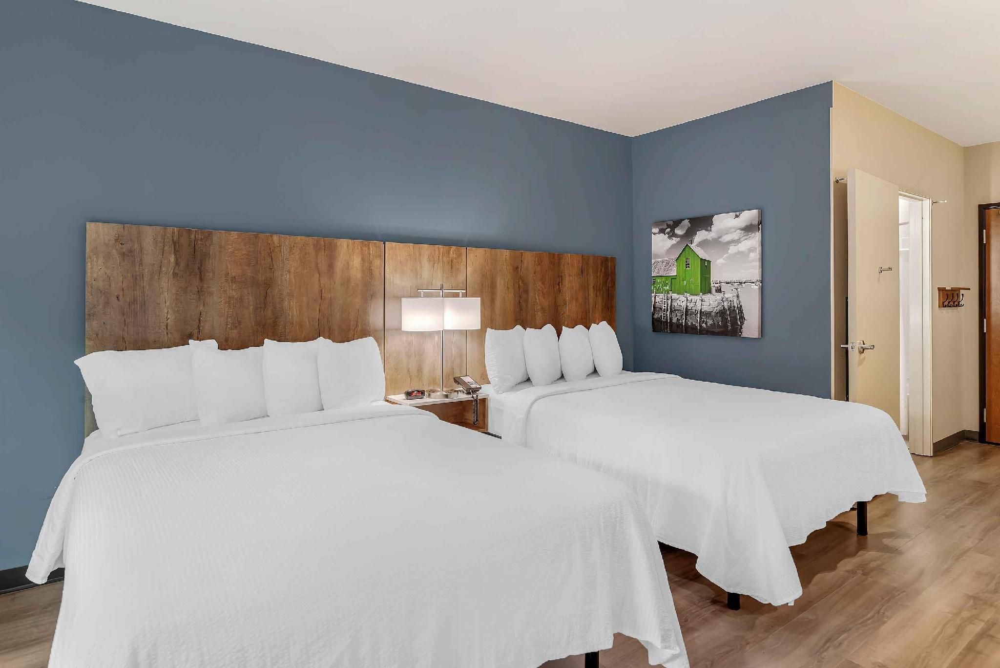 Standard Studio 2 Queen Beds Non Smoking Hearing