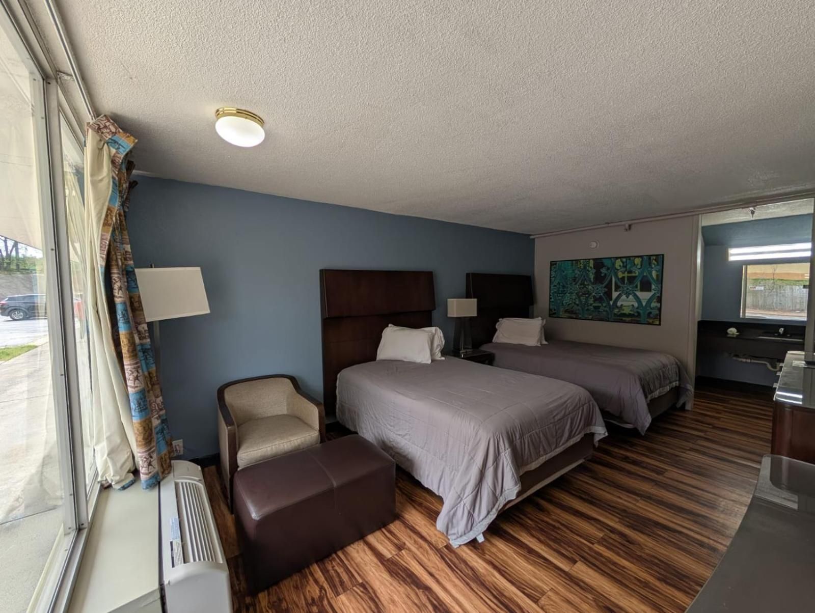 2 Full Beds Non-Smoking