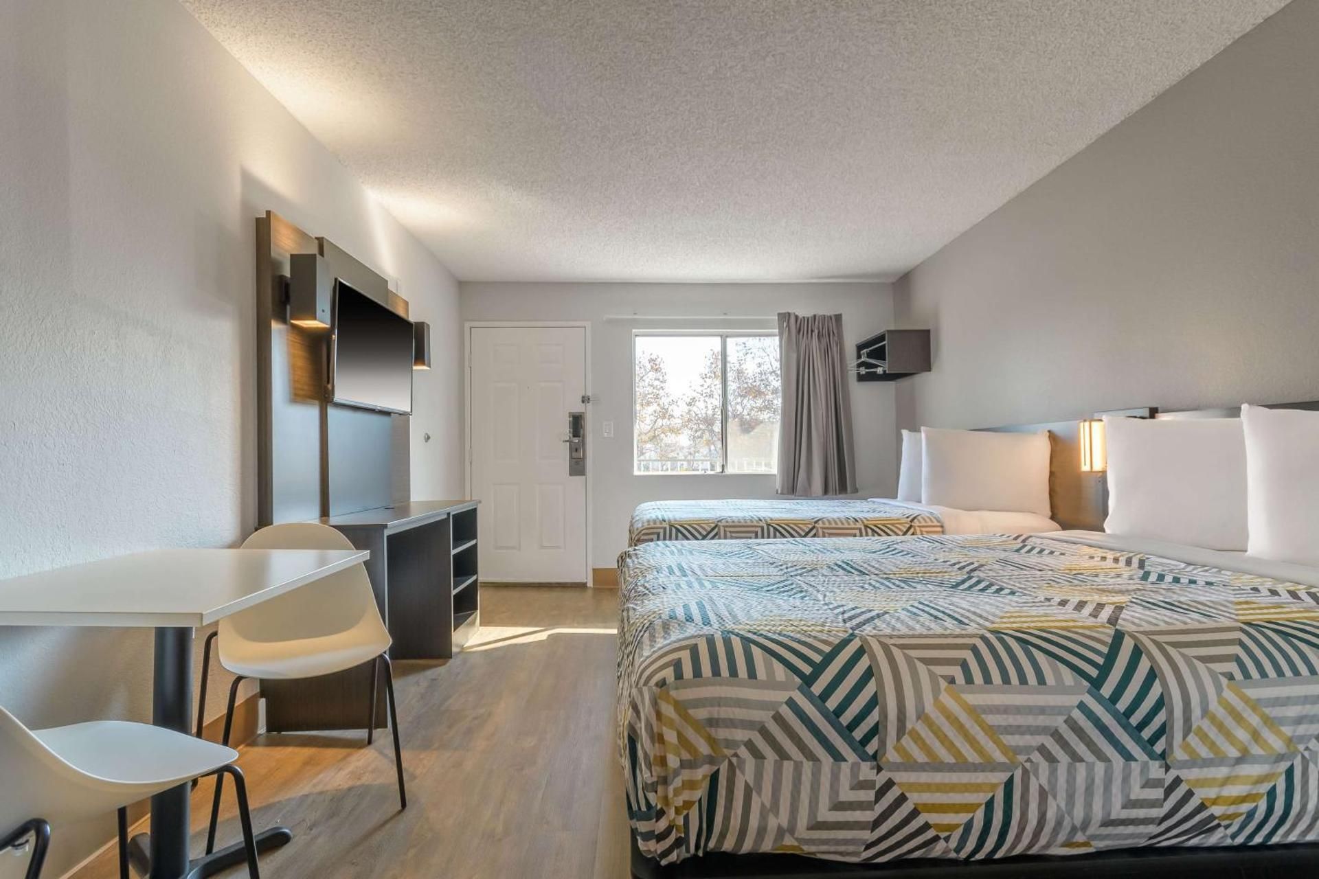 Quadruple Room - Non-Smoking