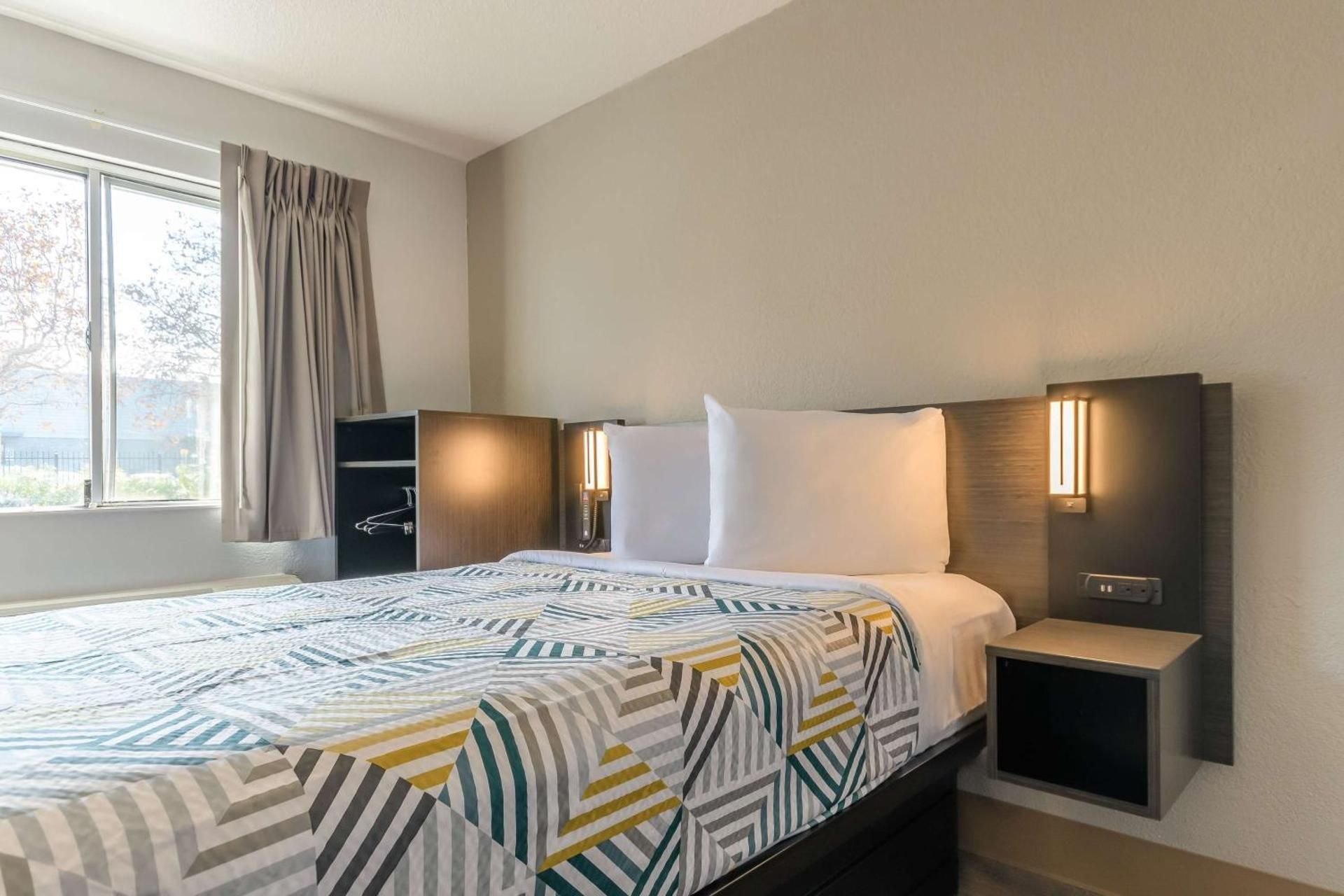 Double Room - Non-Smoking
