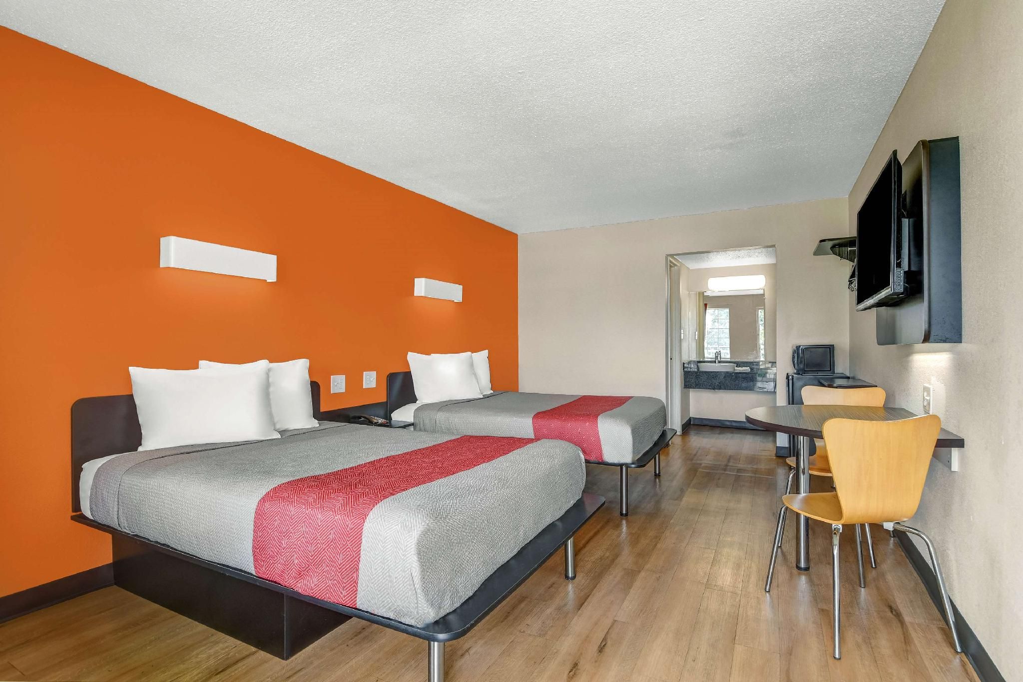 Motel 6 Calhoun, GA 2 Full Beds | Smoking, Micfridge