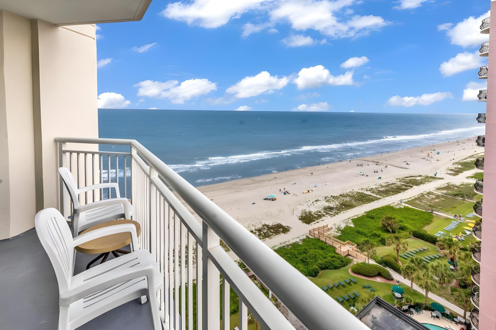 Spectacular Views Condo at Carolinian Beach Resort: Pool